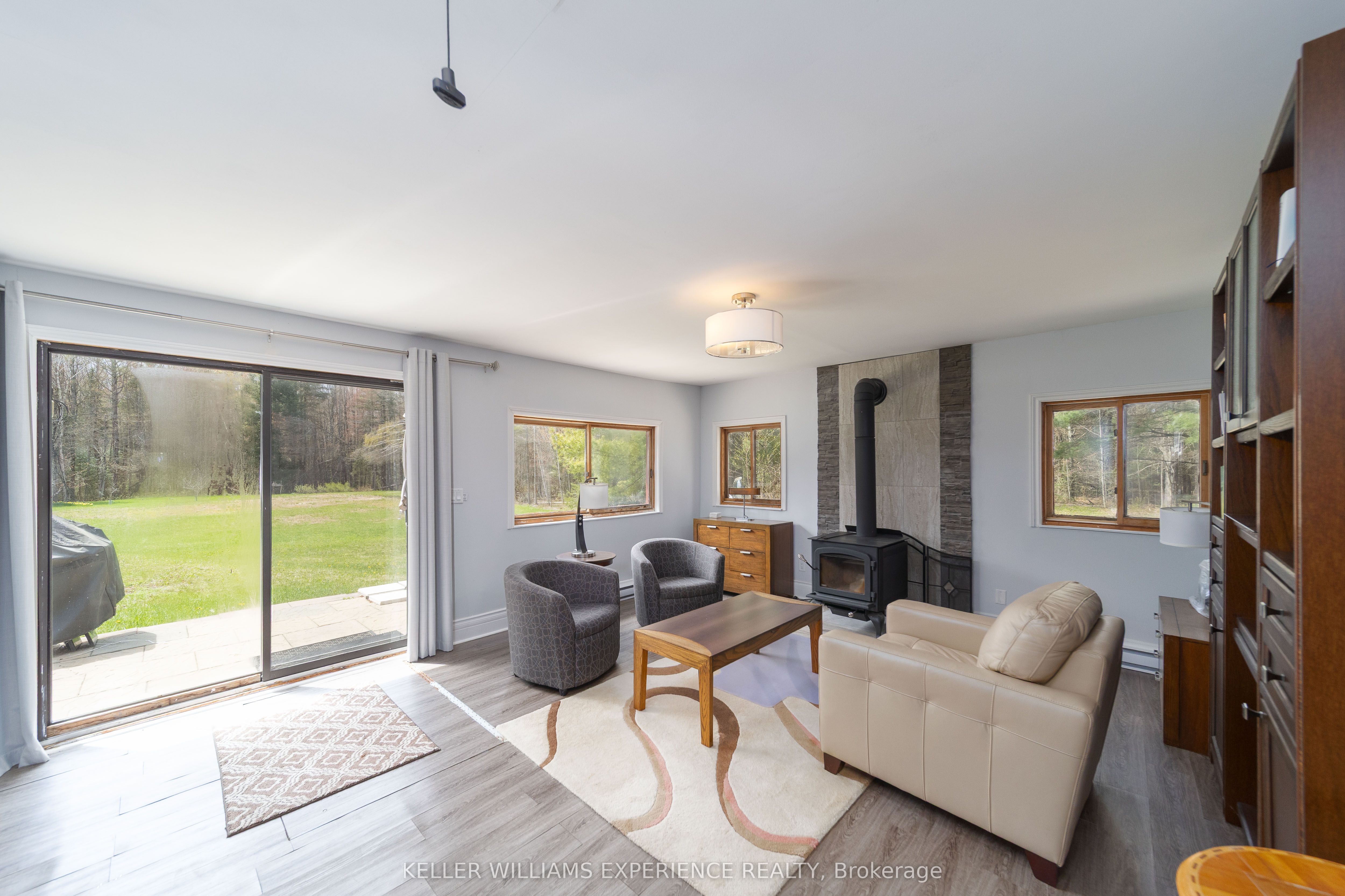 7390 Sadowa Road Property Photo 13