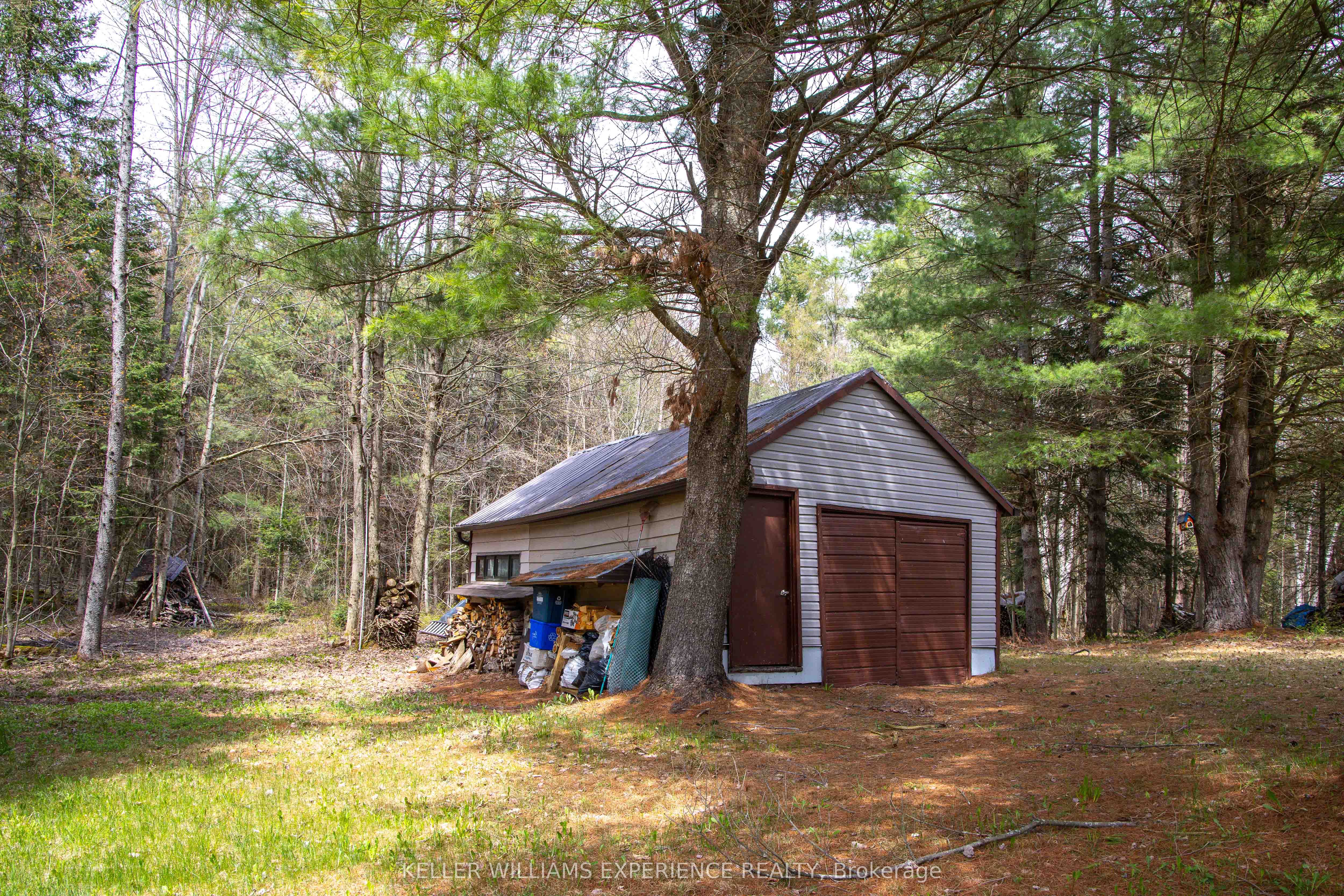 7390 Sadowa Road Property Photo 19