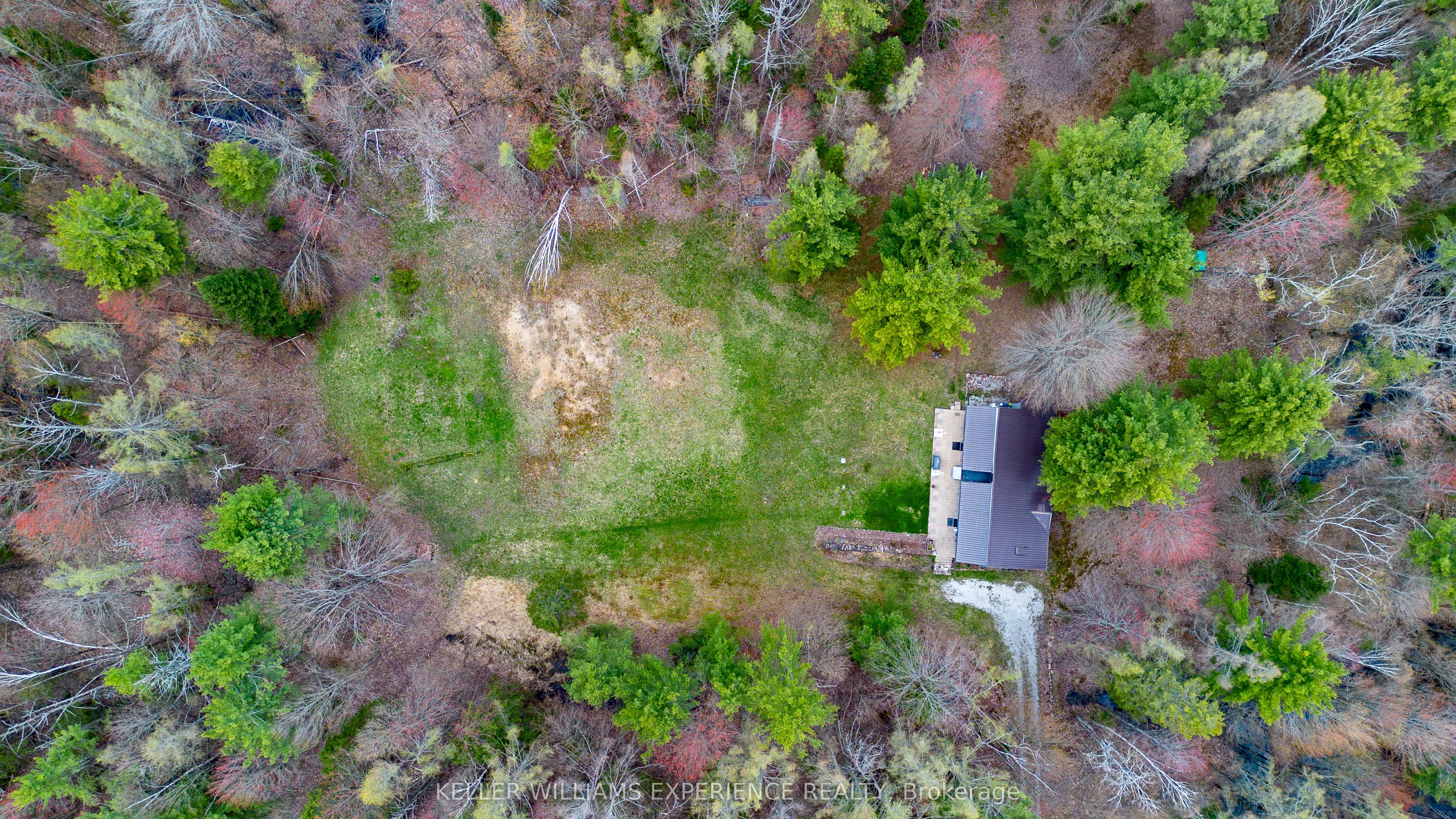 7390 Sadowa Road Property Photo 23