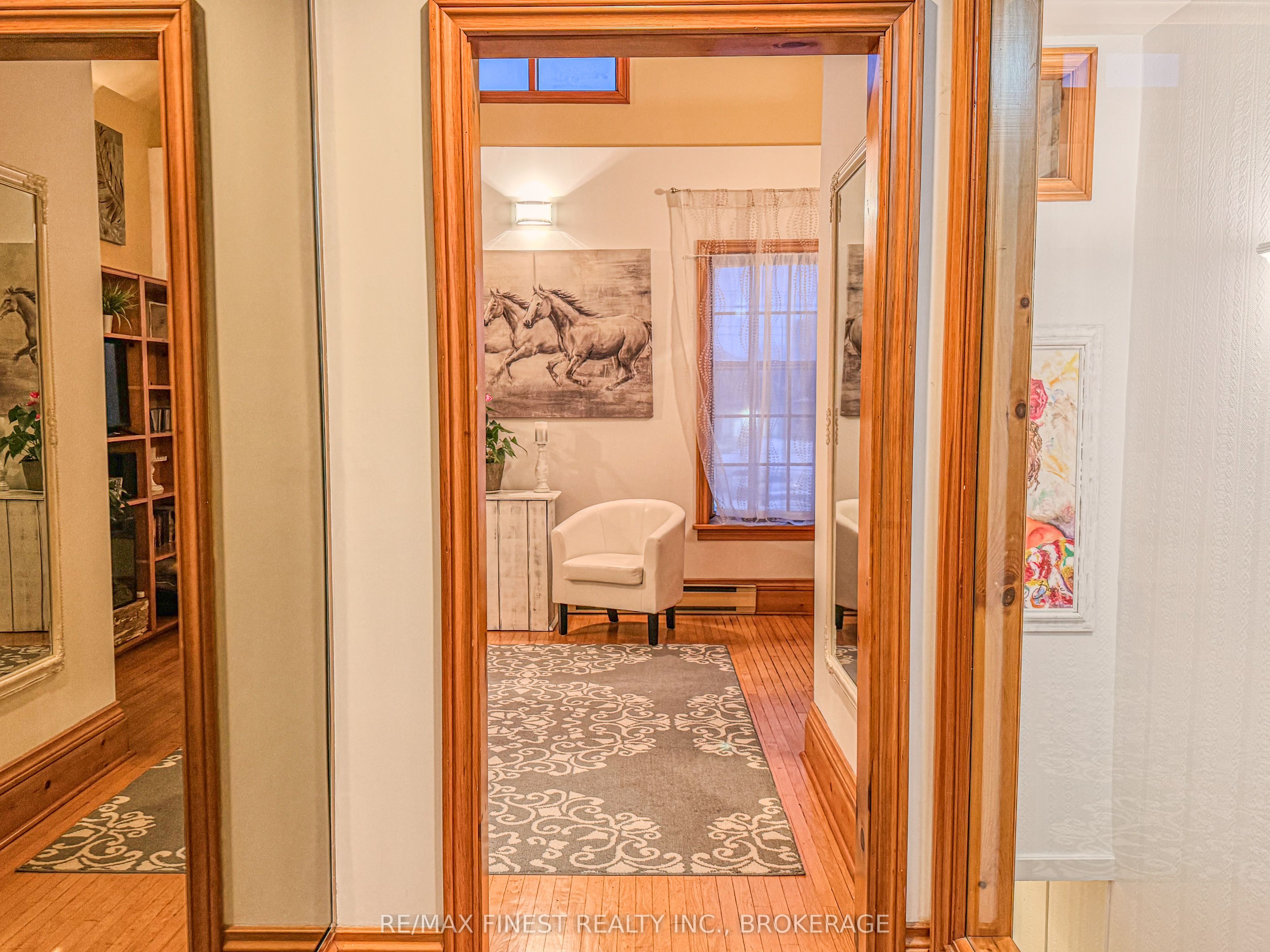 166 Queen Street Property Photo 6