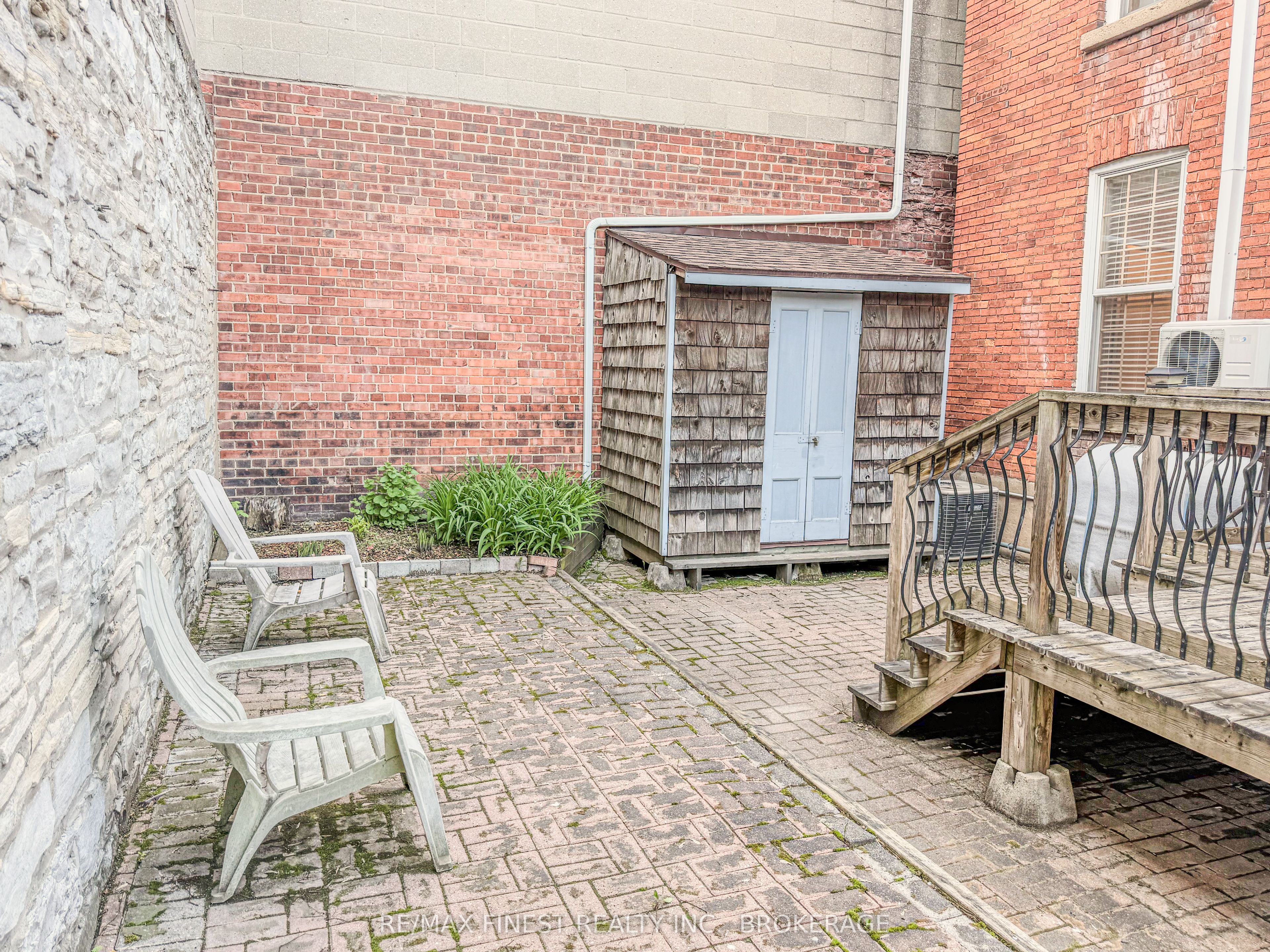 166 Queen Street Property Photo 45