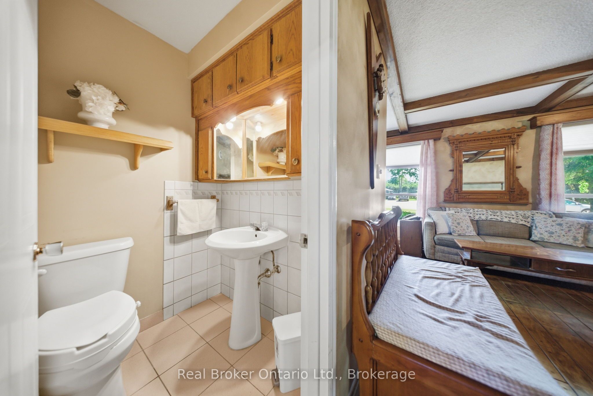 800 Tremaine Avenue S Property Photo 12