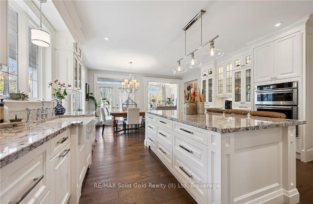 2073 Maplewood Road Property Photo 14