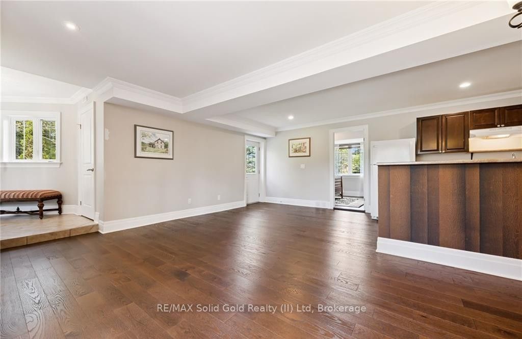 2073 Maplewood Road Property Photo 29
