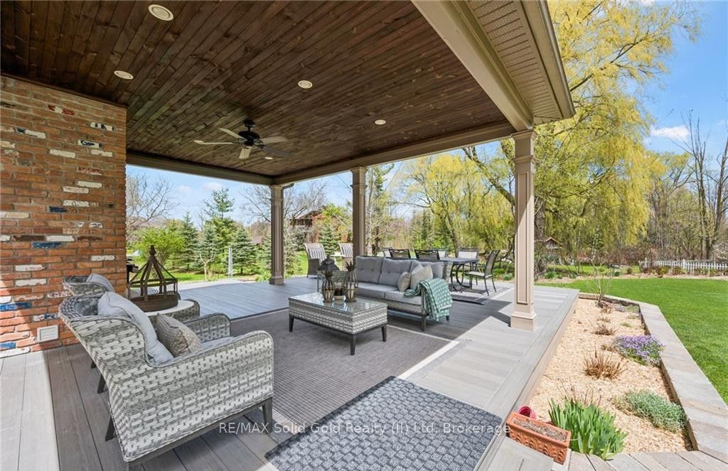 2073 Maplewood Road Property Photo 37