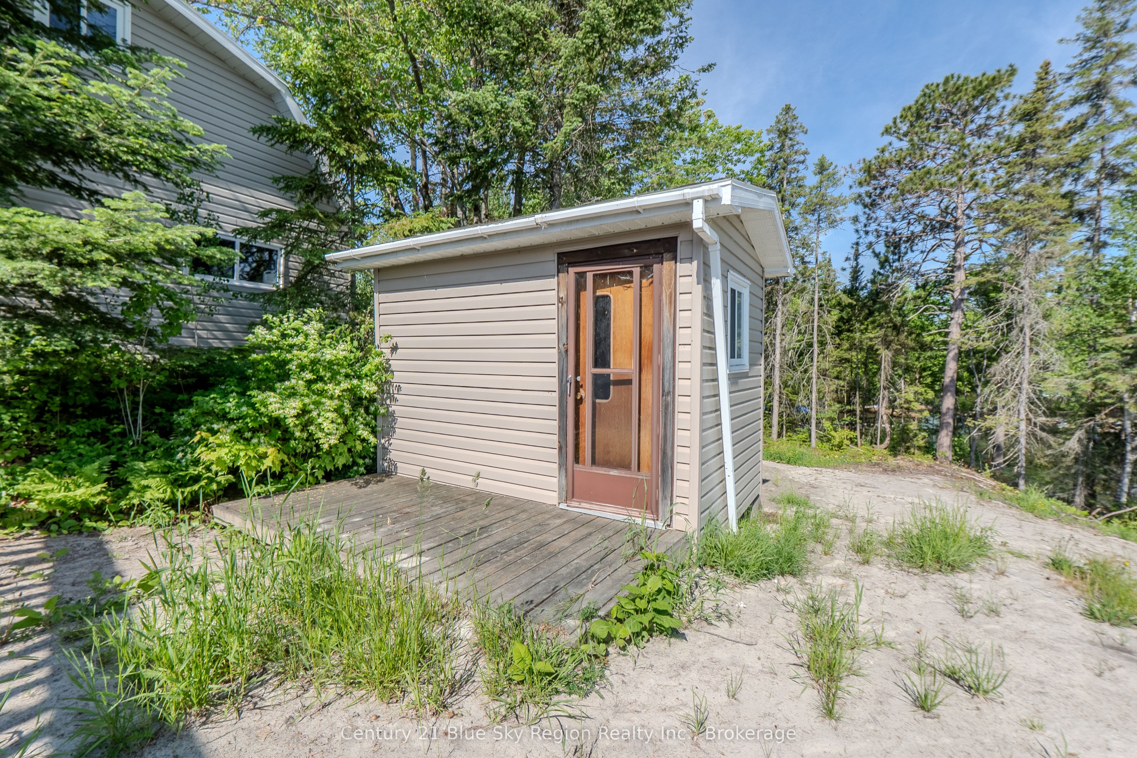 6 Property Photo 33