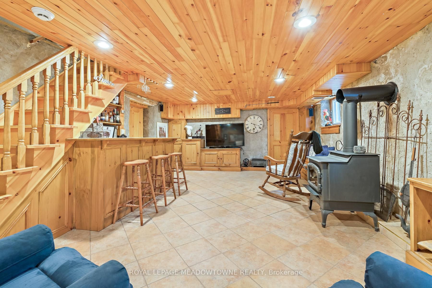 954399 7th Line Ehs Property Photo 27