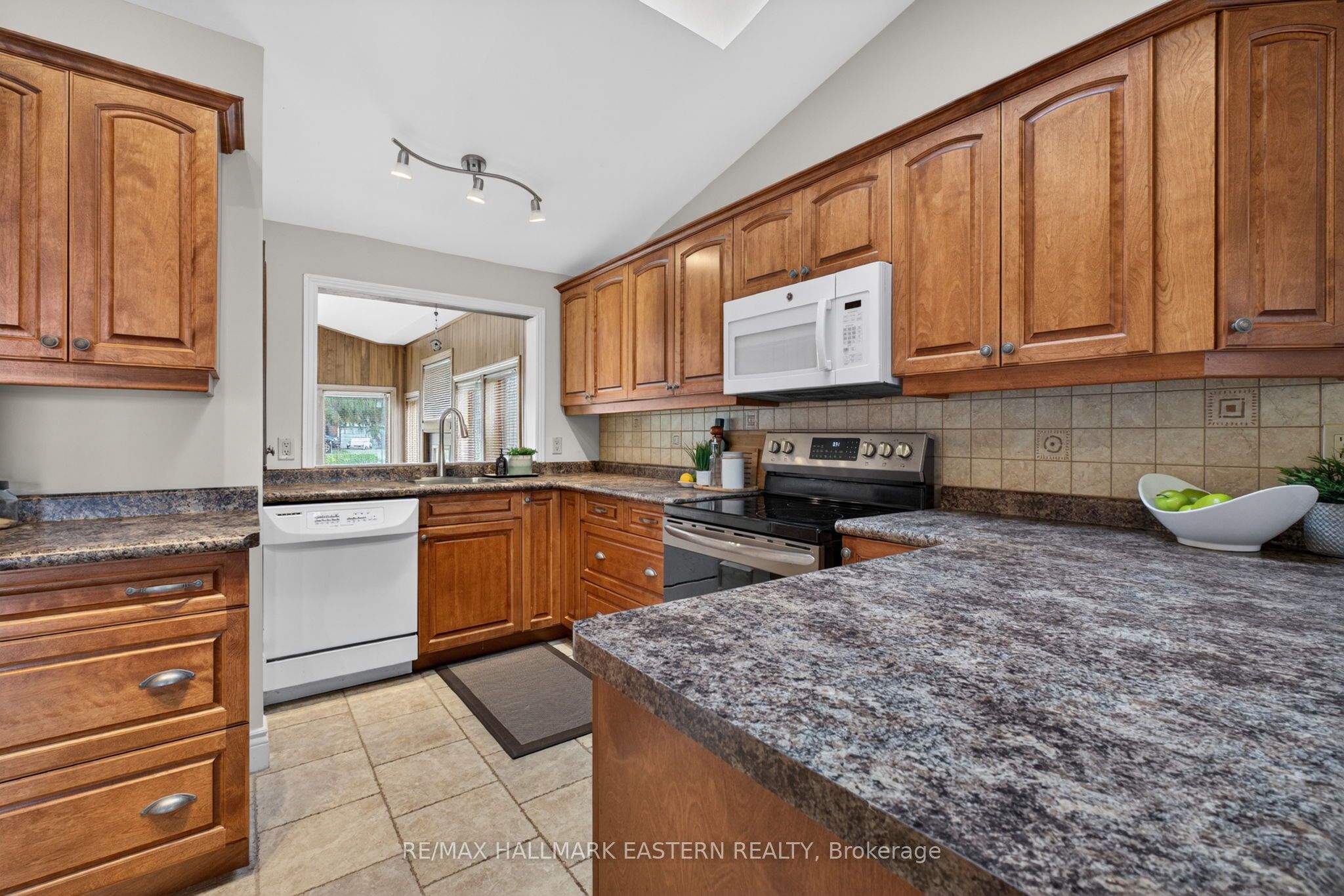 101 Westview Drive Property Photo 16