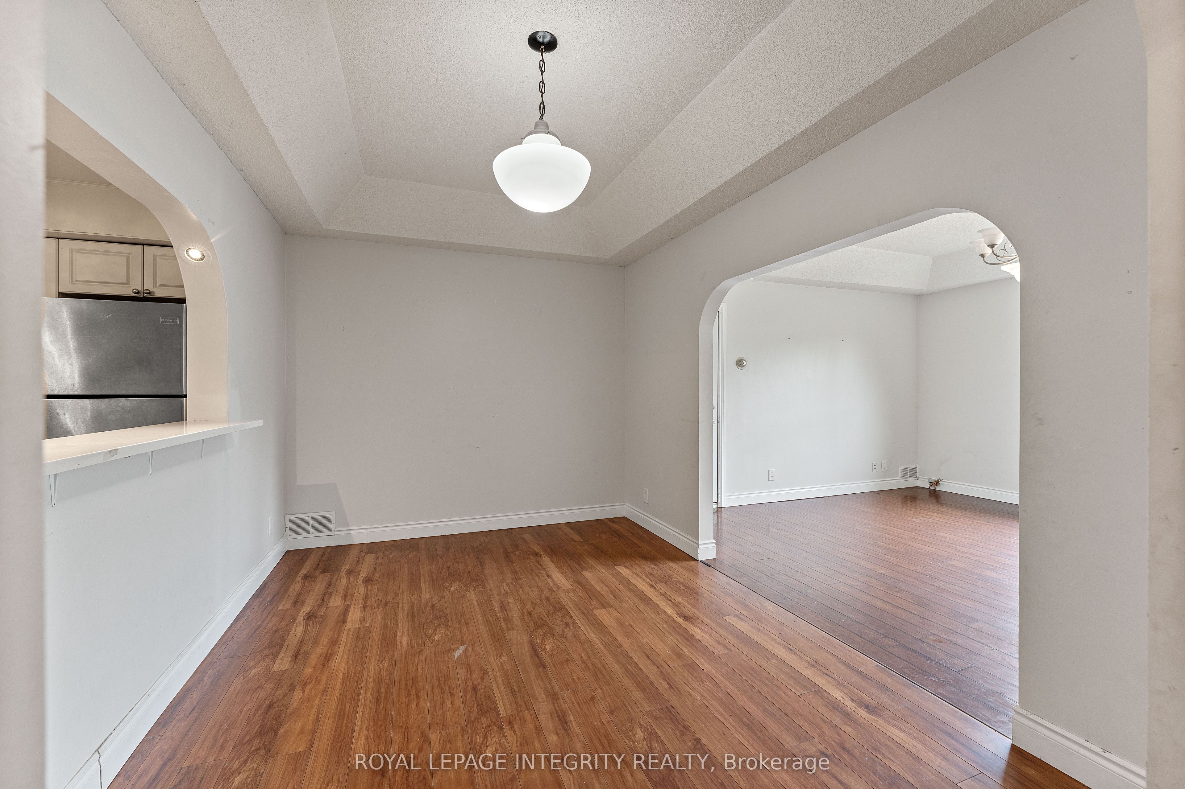 3823 Drouin Road Property Photo 8