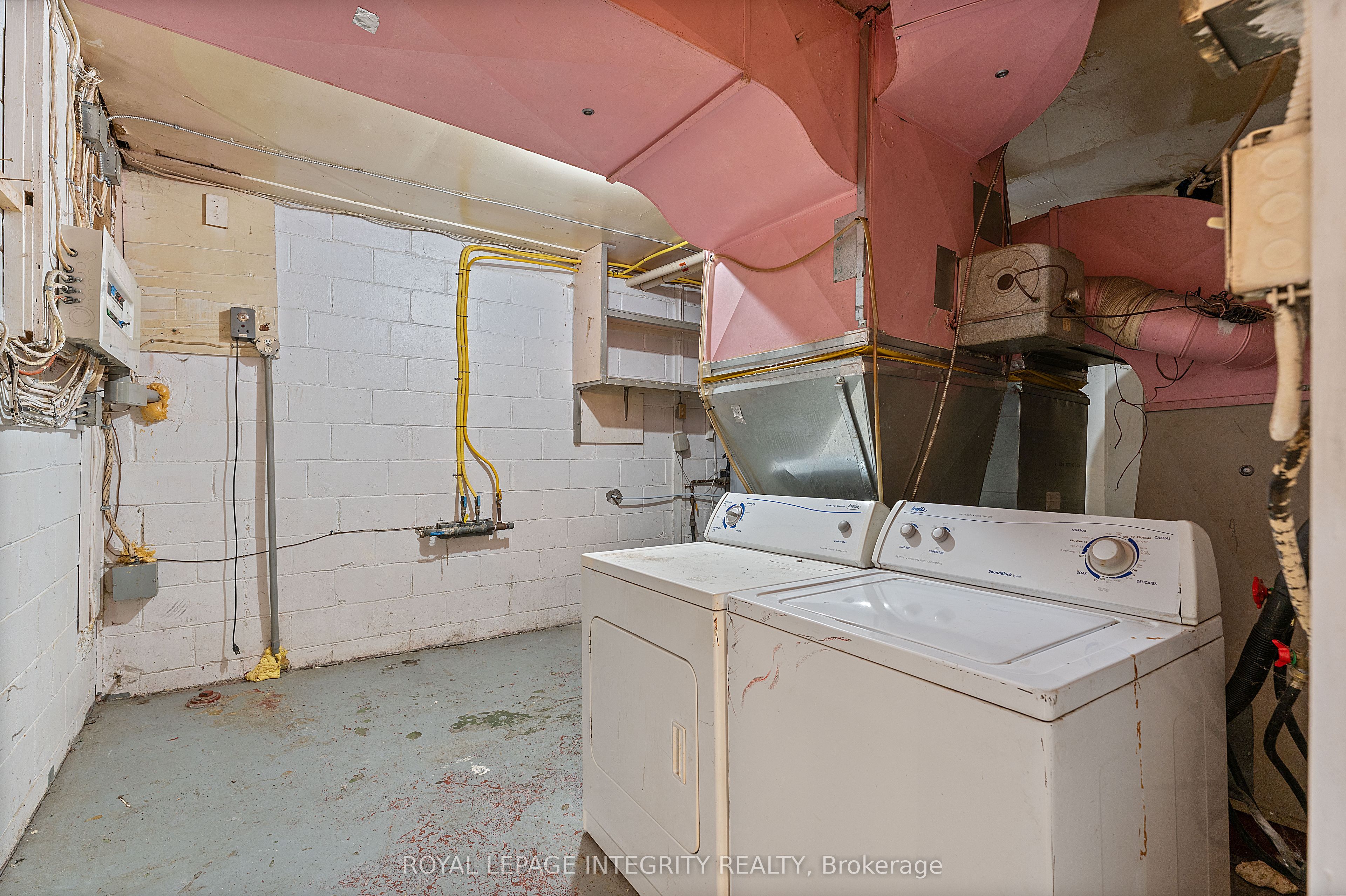 3823 Drouin Road Property Photo 18