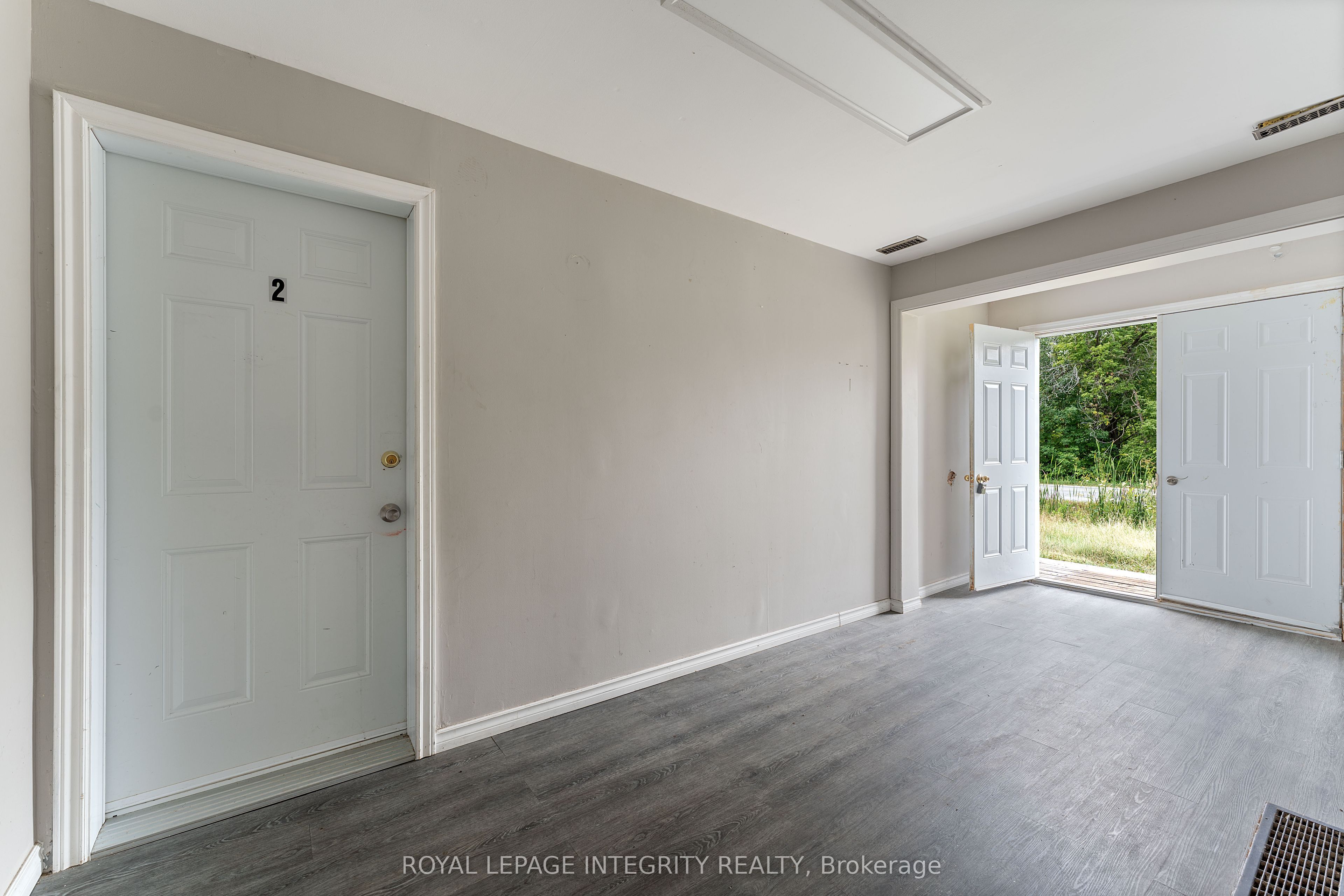 3823 Drouin Road Property Photo 19
