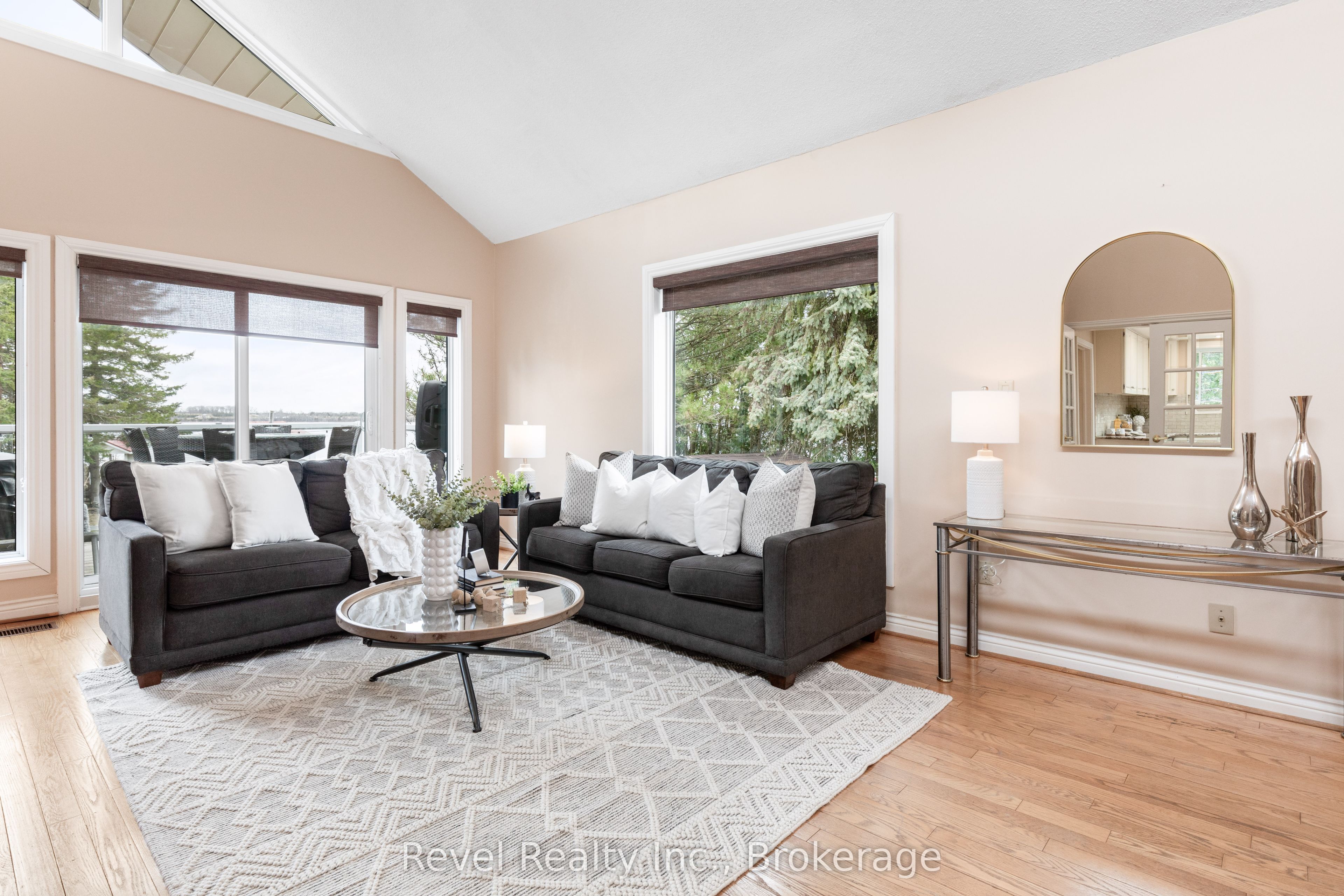 27 Cedar Crescent Property Photo 7