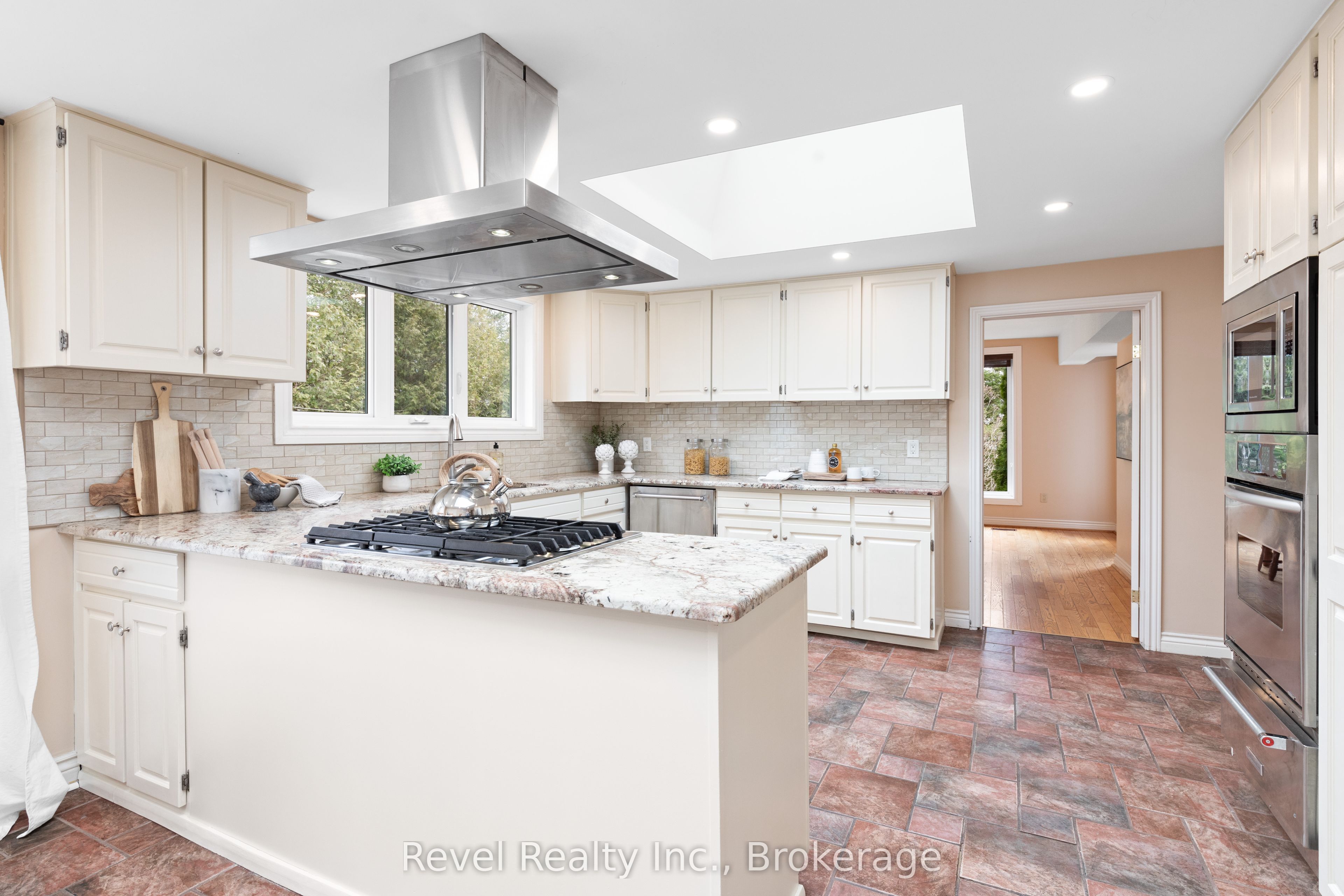 27 Cedar Crescent Property Photo 9