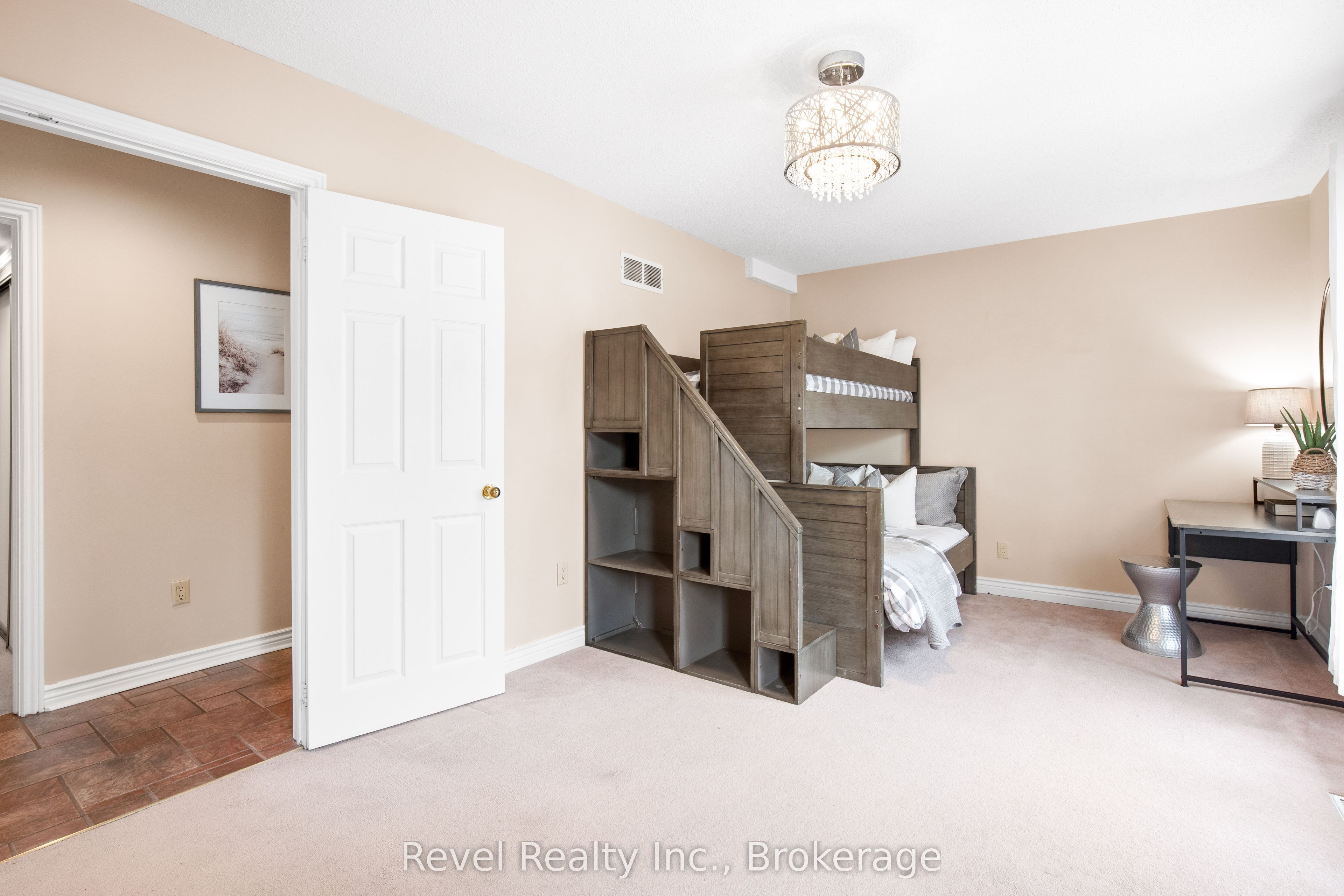 27 Cedar Crescent Property Photo 15