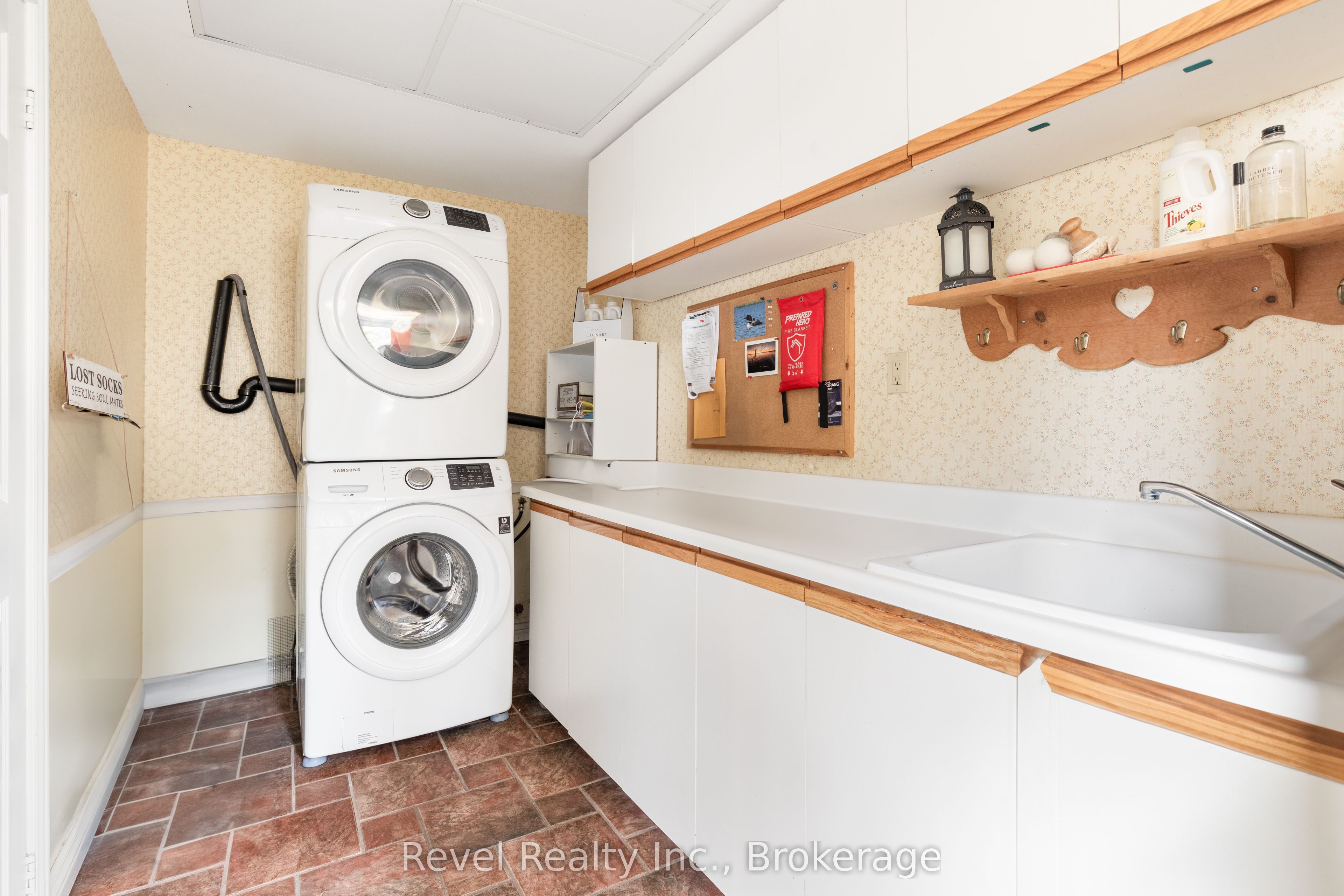 27 Cedar Crescent Property Photo 21
