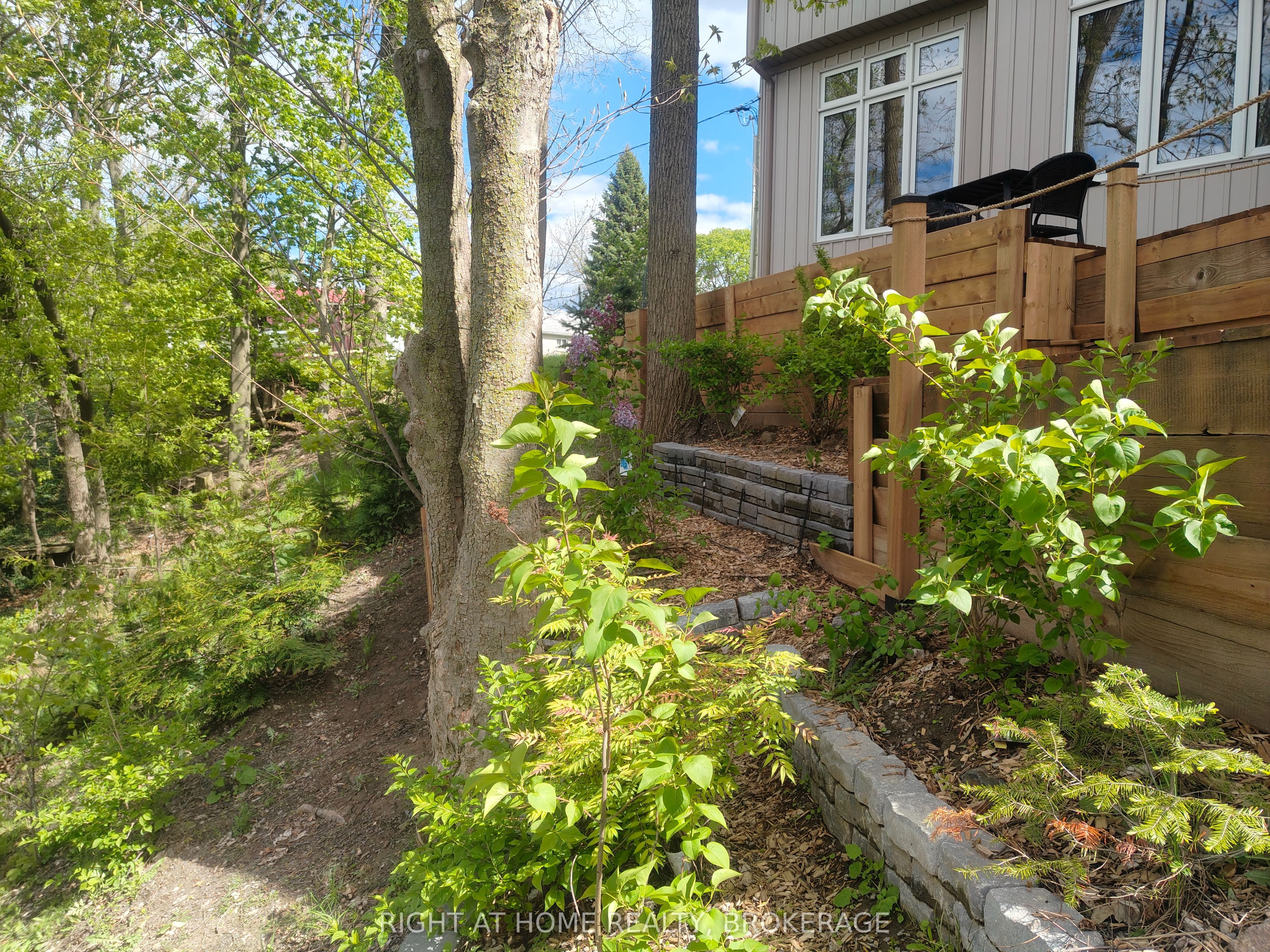 22 Ursula Avenue Property Photo 5