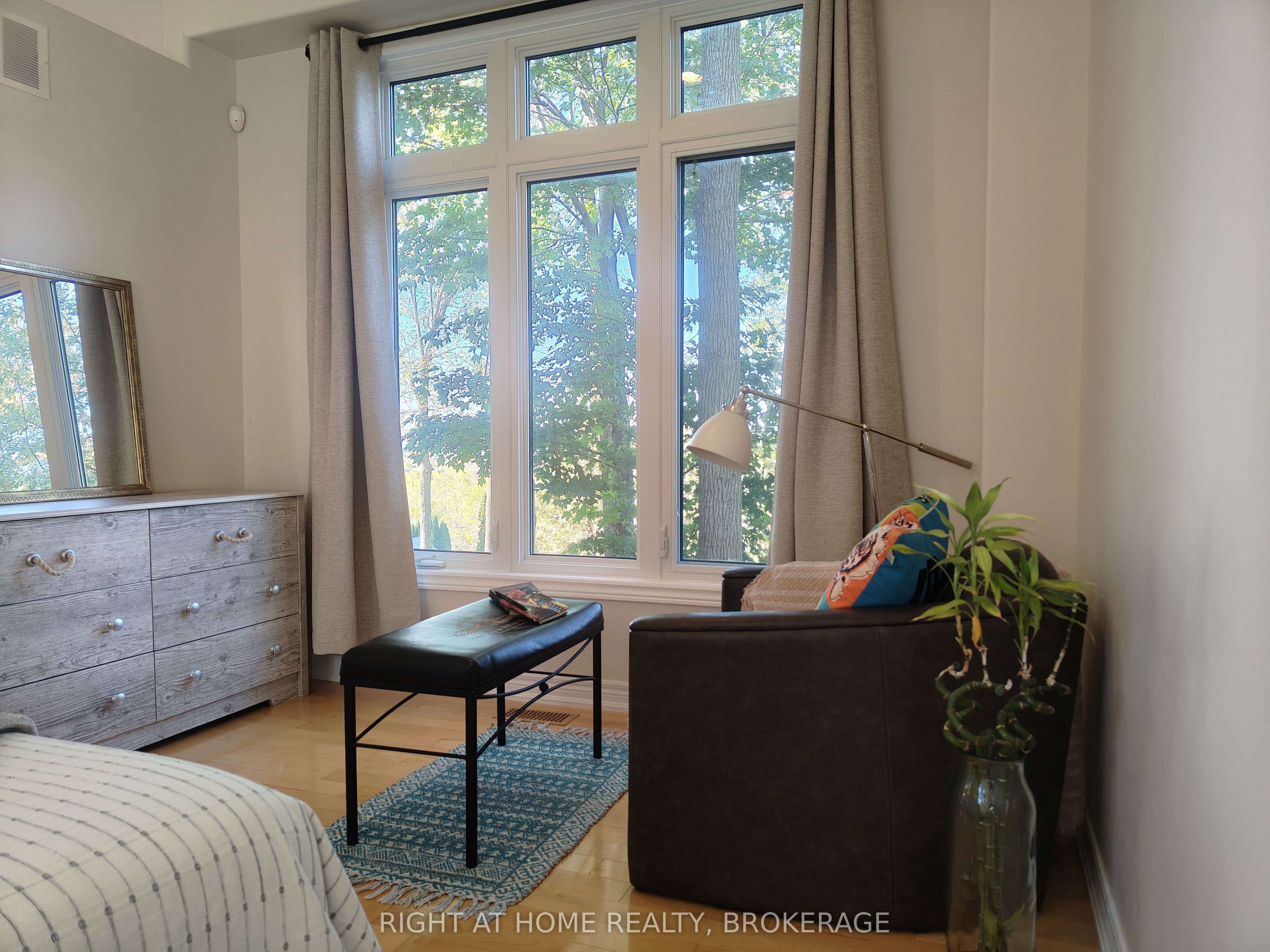 22 Ursula Avenue Property Photo 14