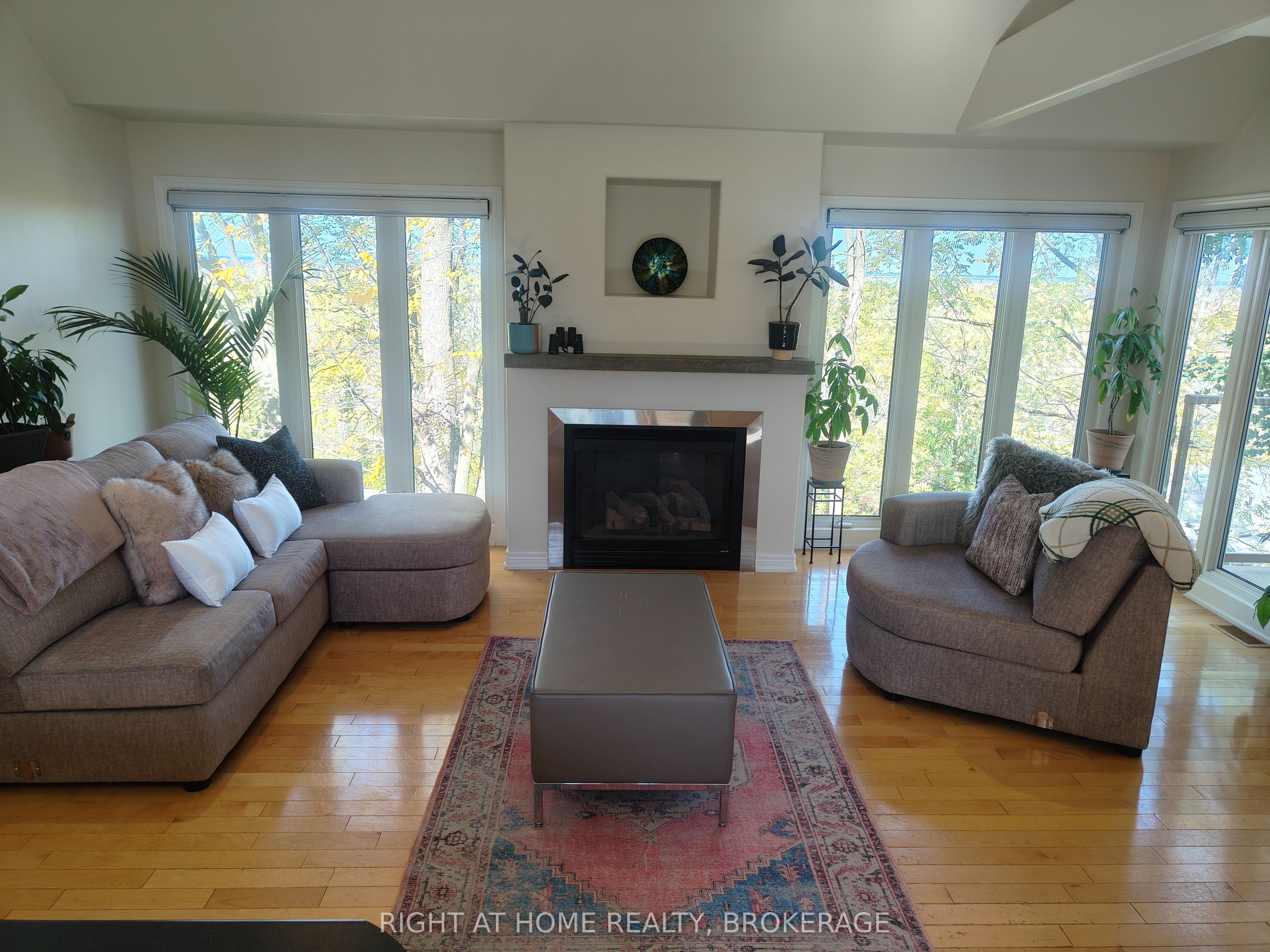 22 Ursula Avenue Property Photo 18