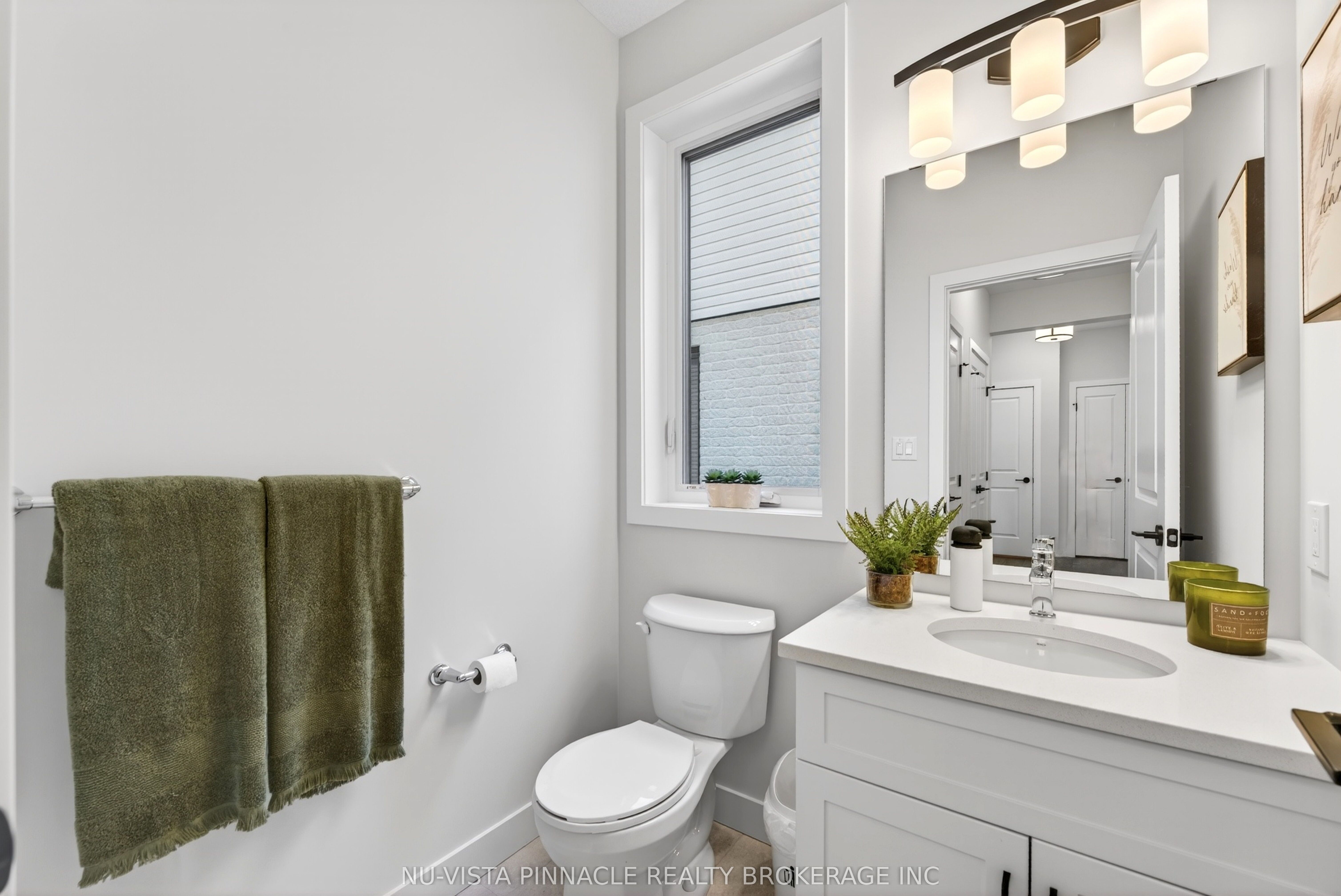 2584 Buroak Drive Property Photo 8