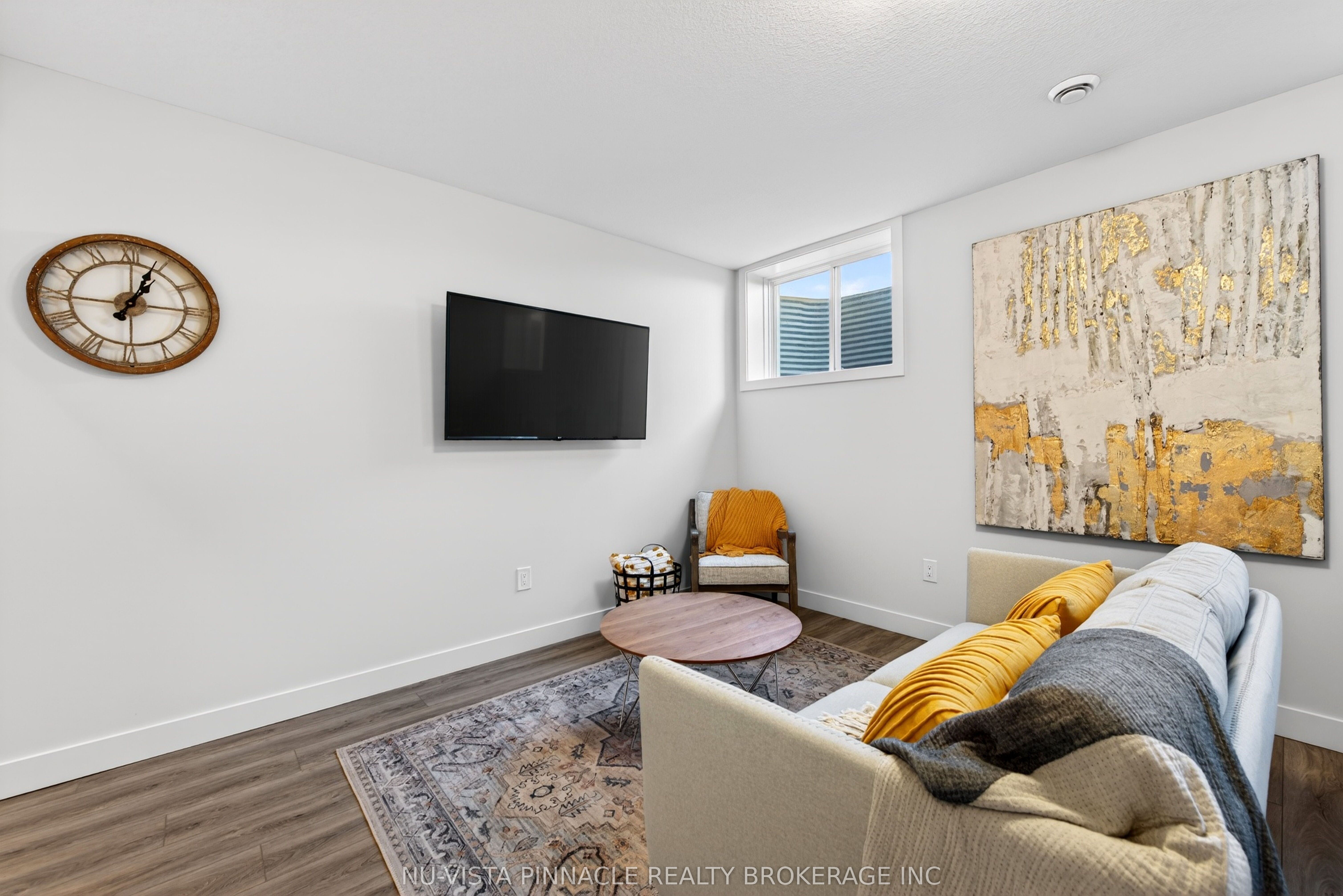 2584 Buroak Drive Property Photo 26