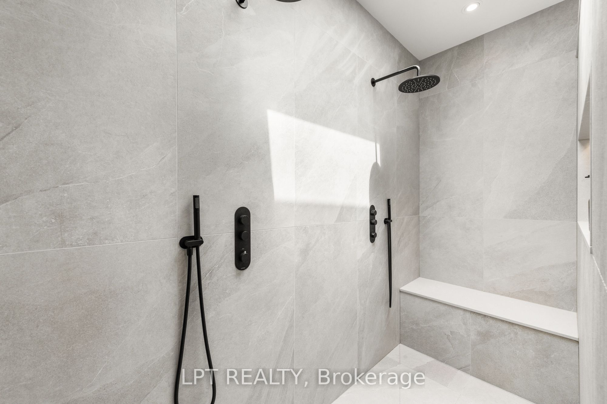 322 Perrier Avenue Property Photo 28