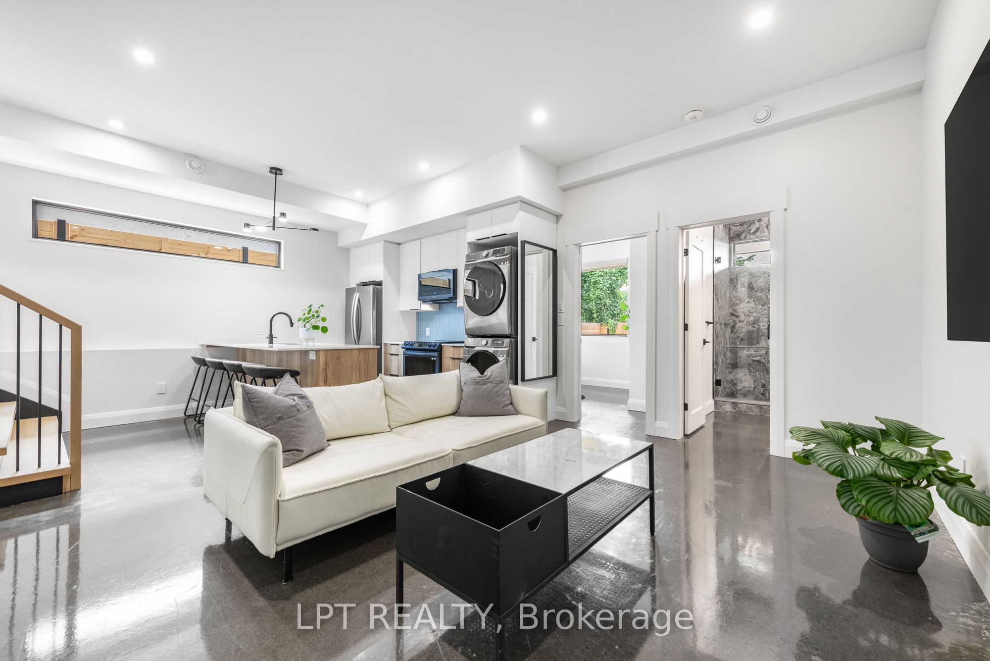 322 Perrier Avenue Property Photo 40