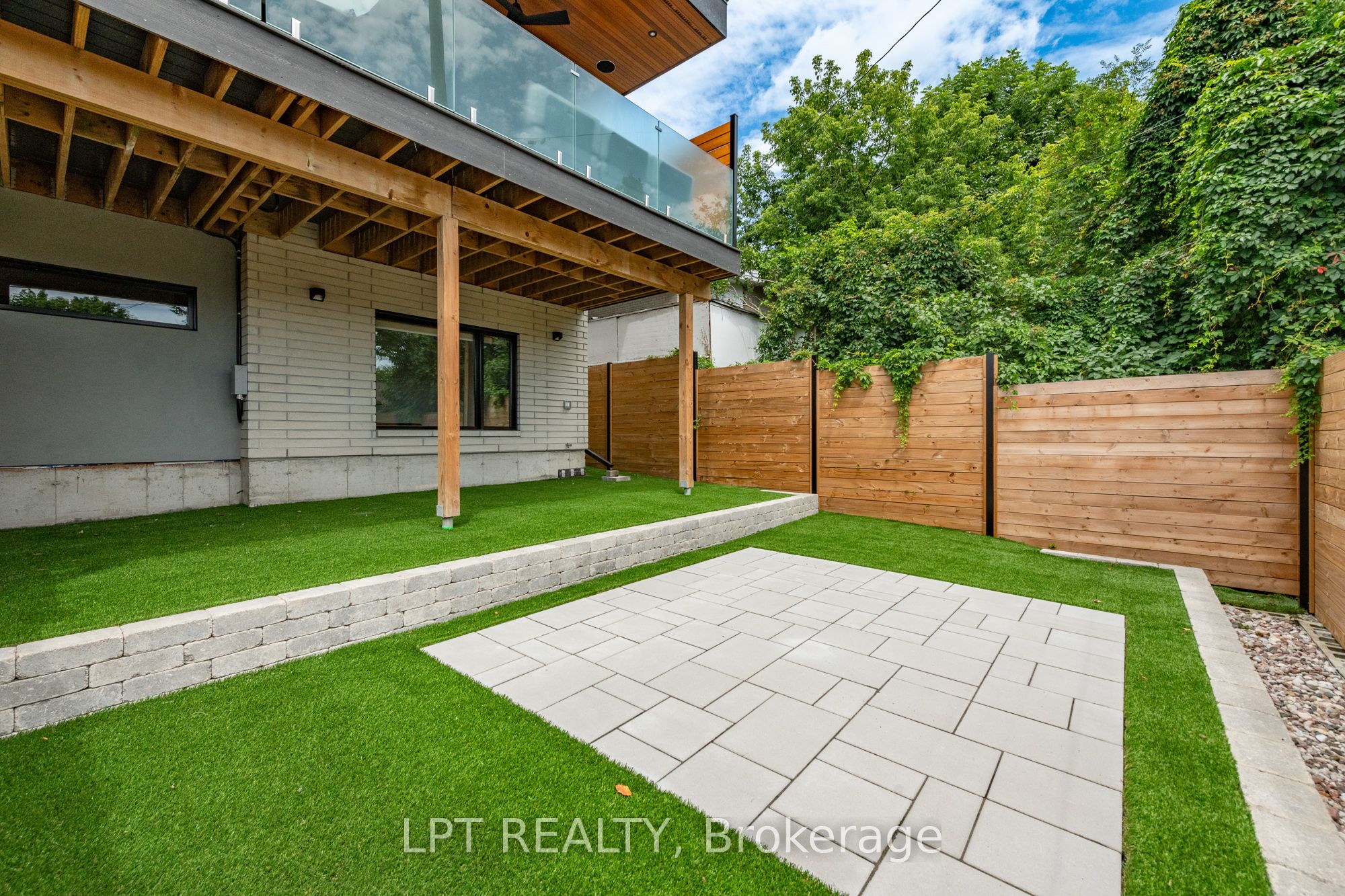 322 Perrier Avenue Property Photo 43