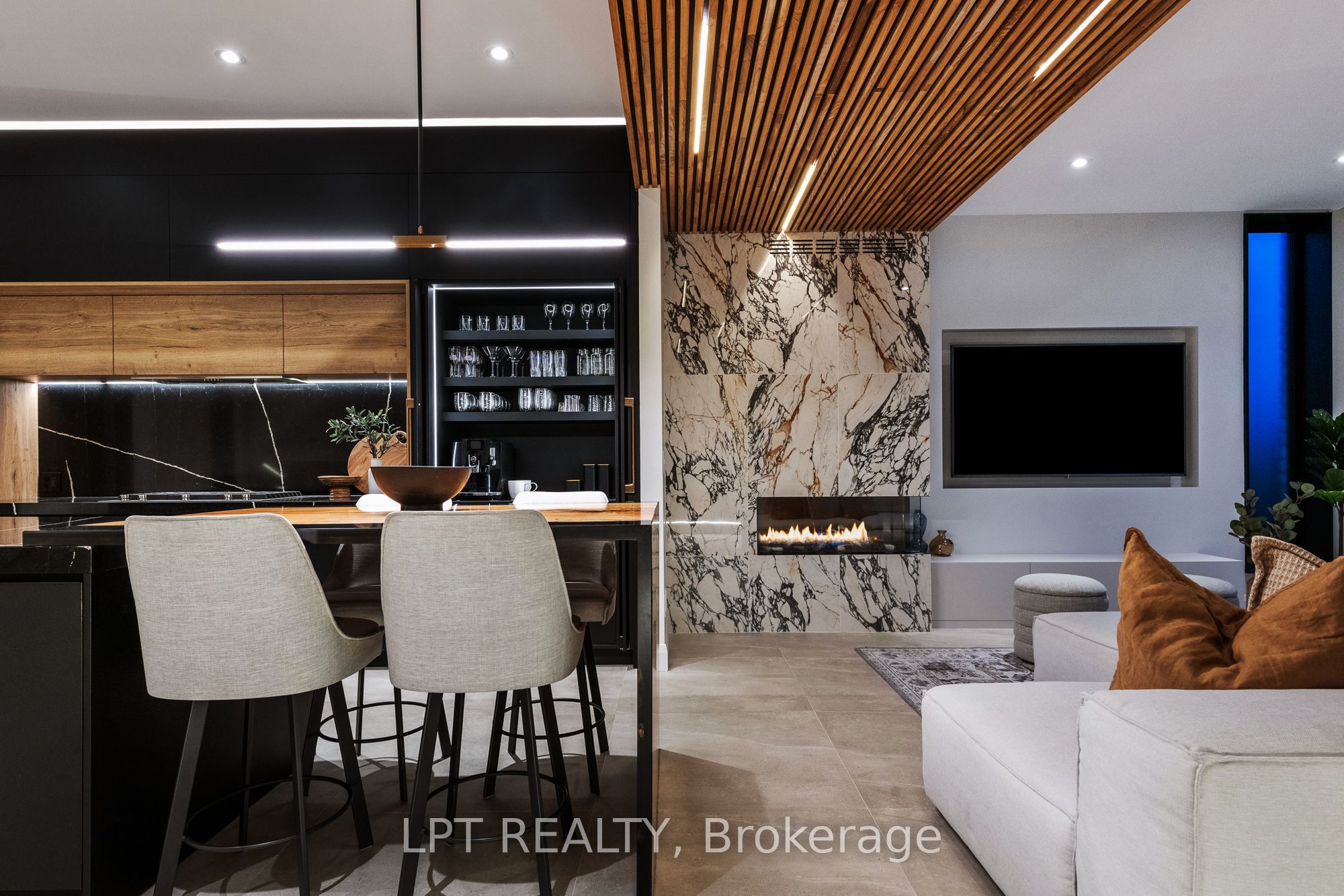 322 Perrier Avenue Property Photo 44