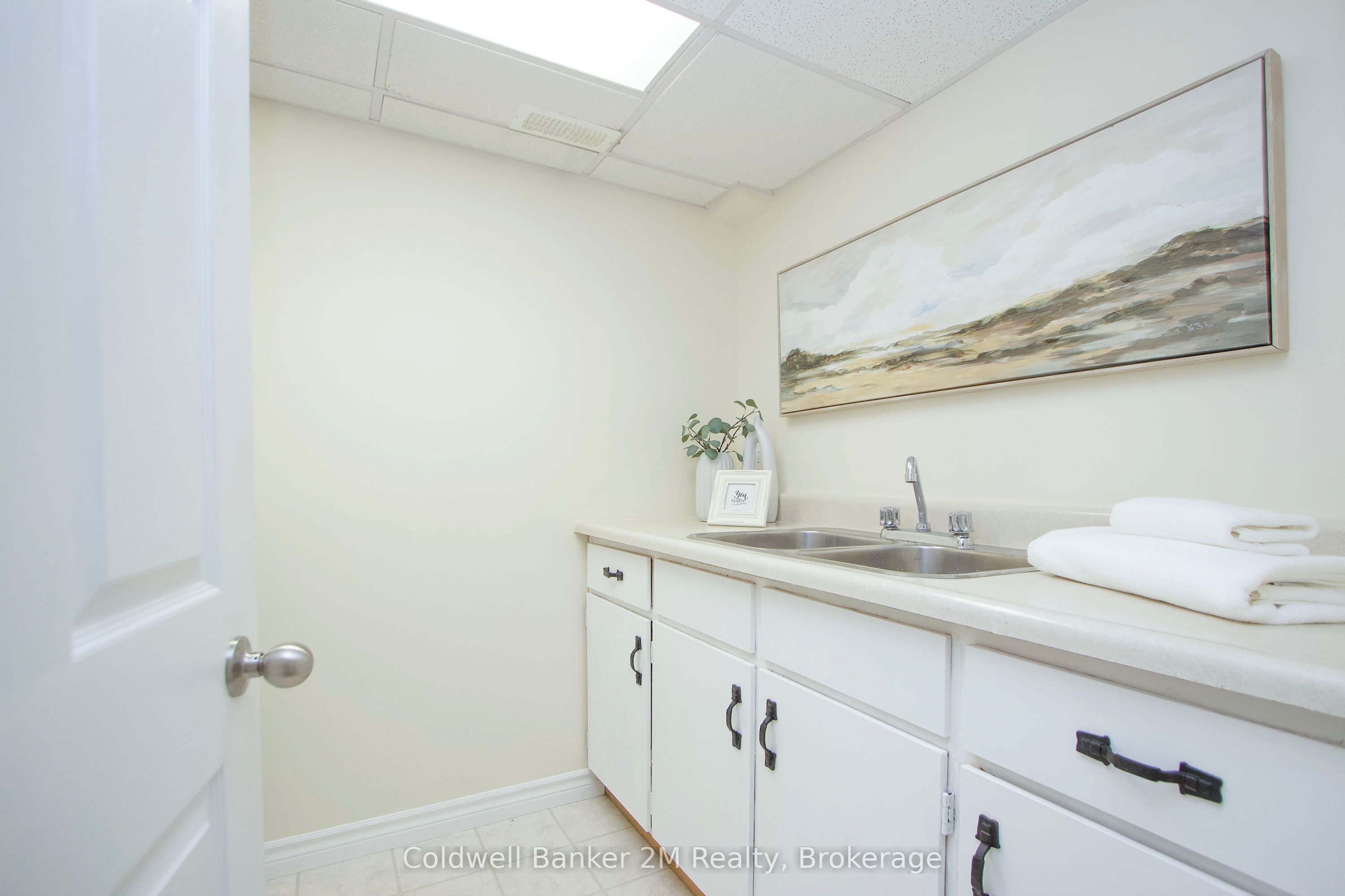 812 Burnham Street Property Photo 31