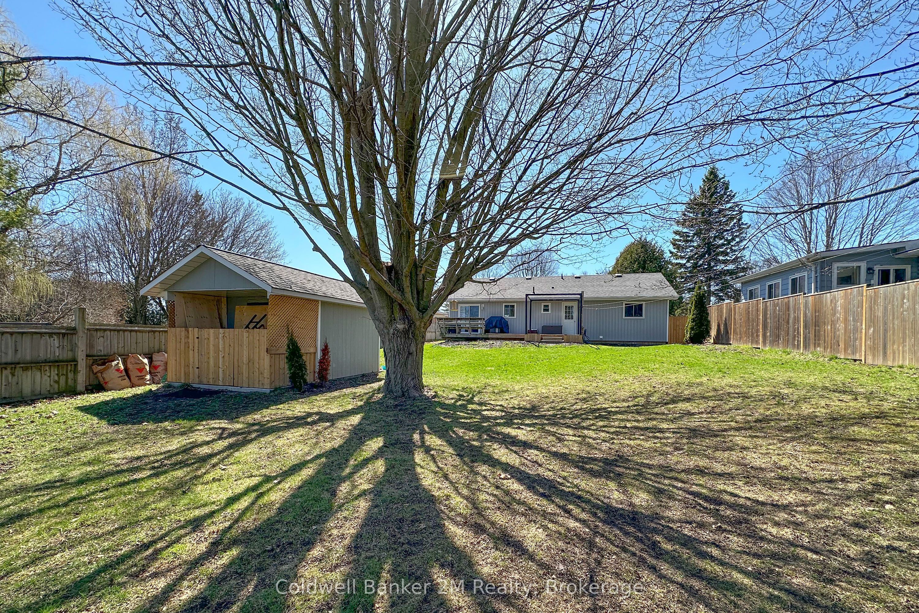812 Burnham Street Property Photo 34