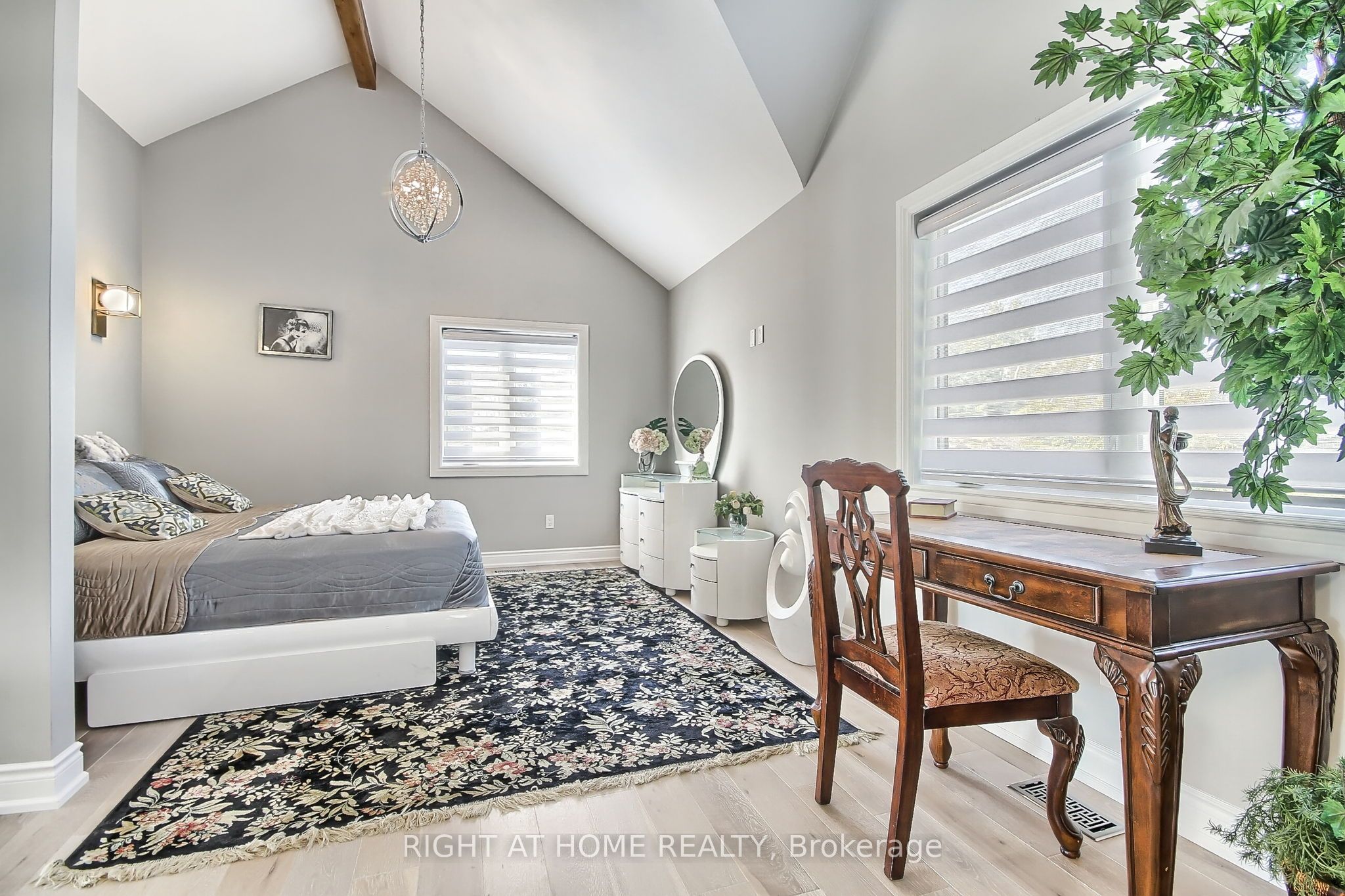 26 Beach Road Property Photo 28