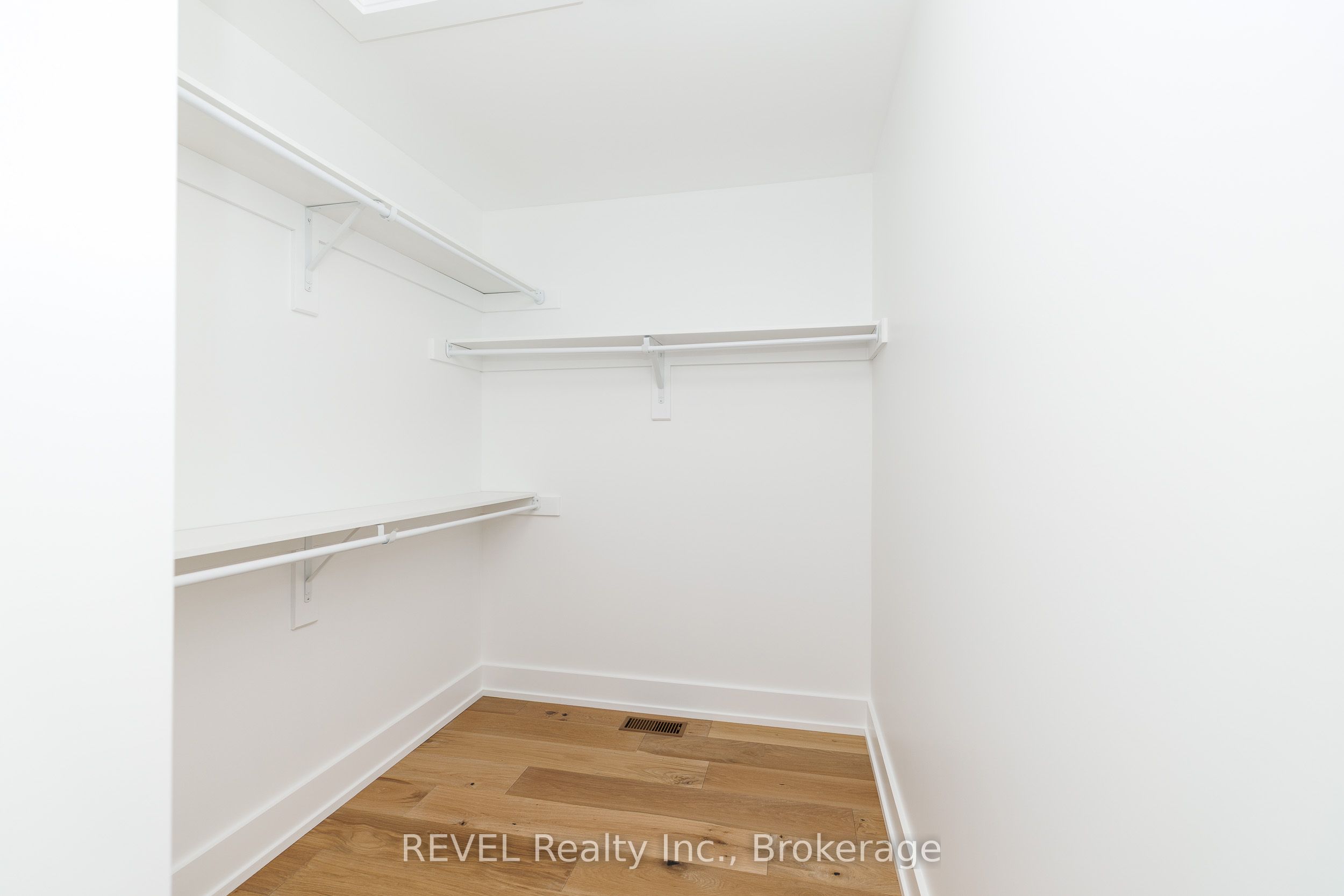 1129 Dipietro Street Property Photo 25