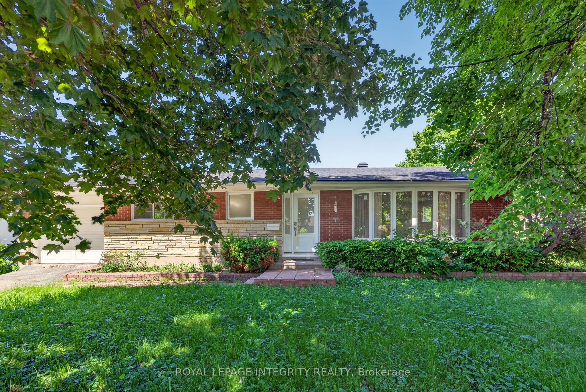 619 Blanchard Crescent Property Photo 1