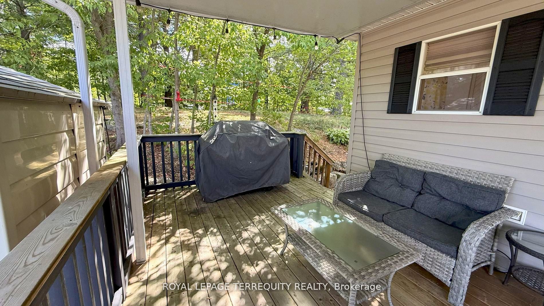 328 Rockview Property Photo 5