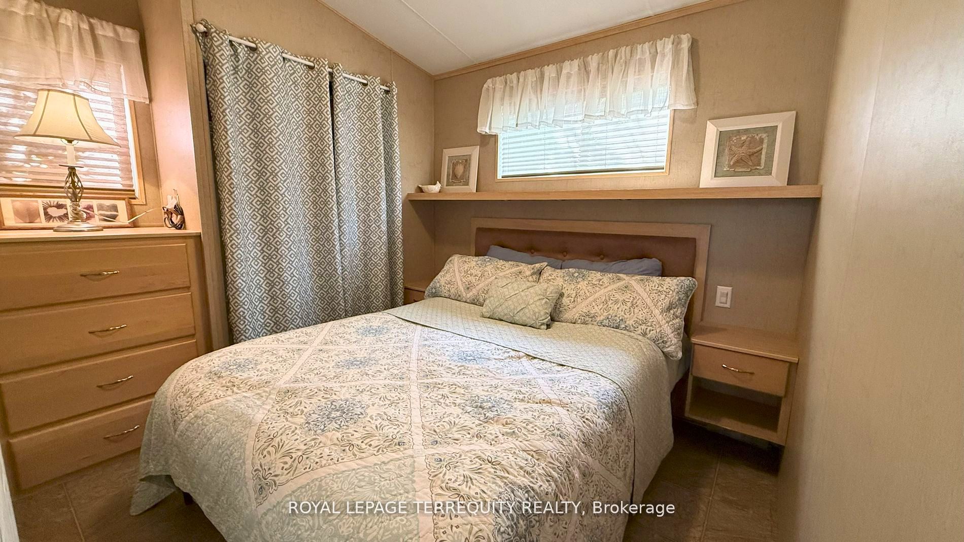 328 Rockview Property Photo 17