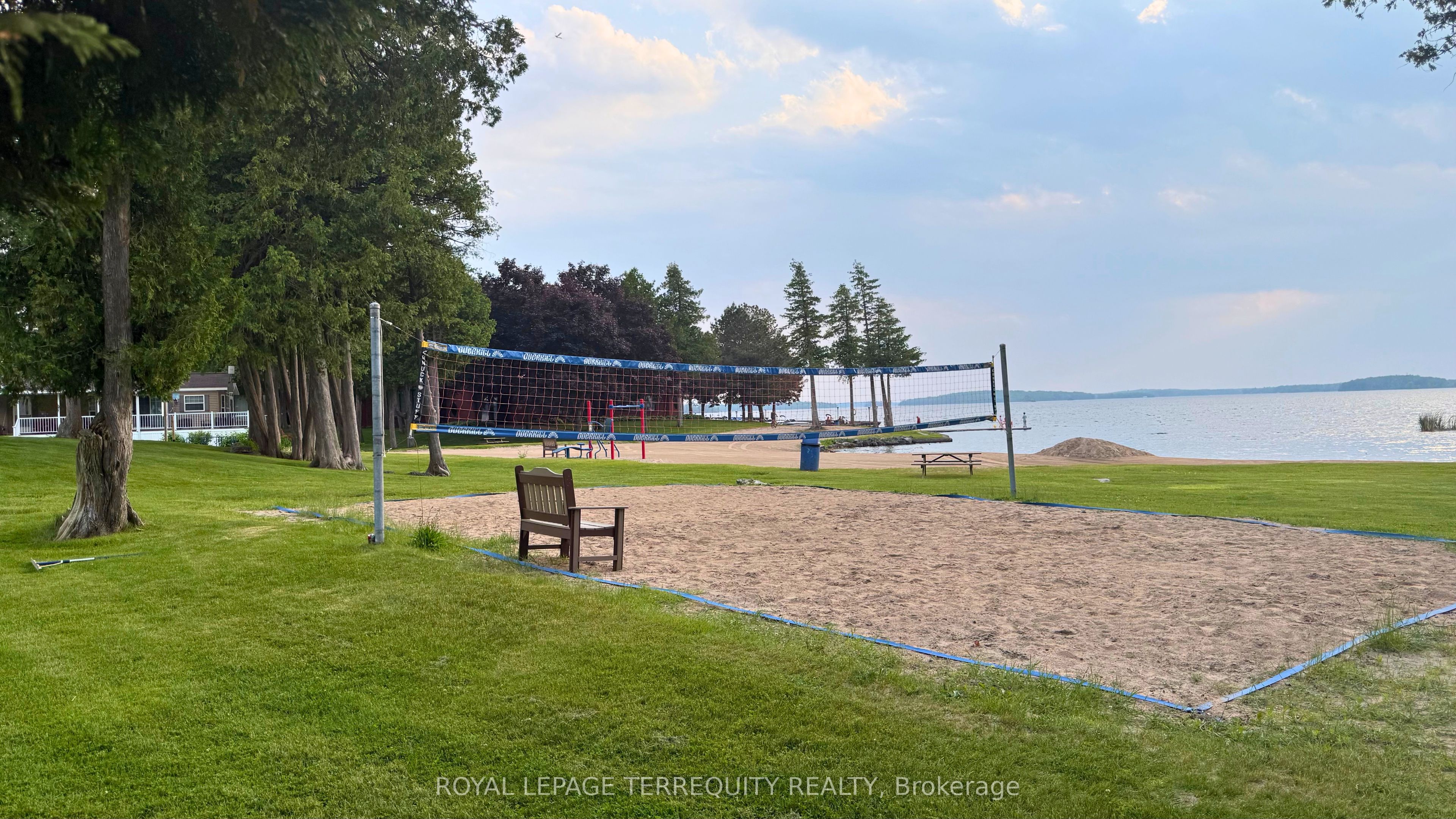328 Rockview Property Photo 24