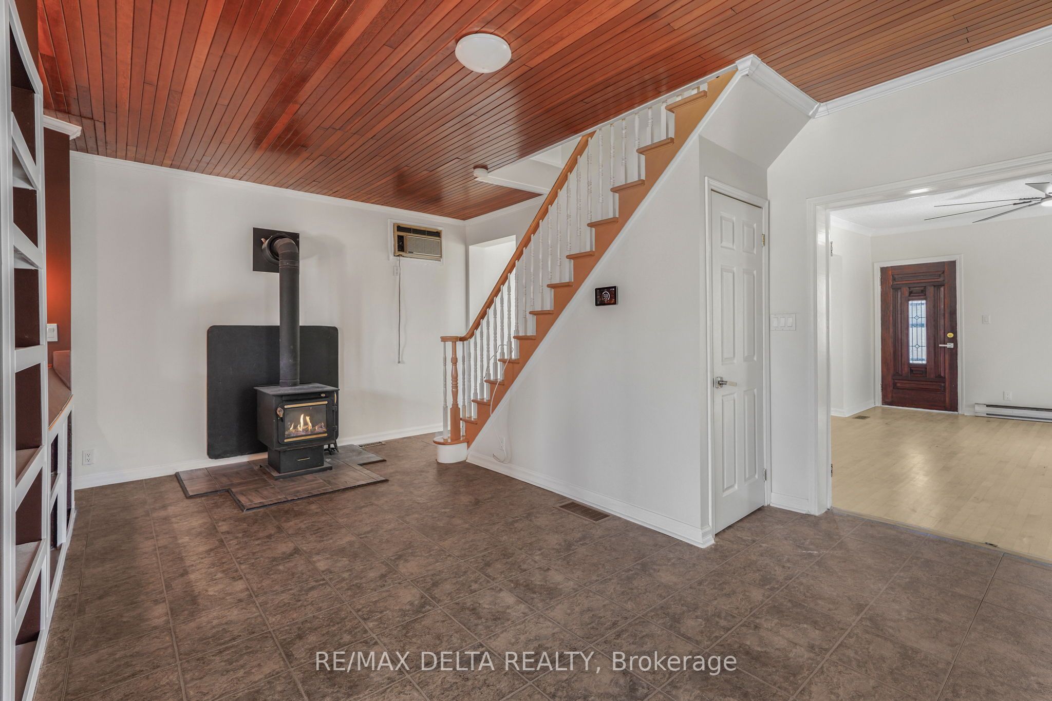 3668 Champlain Street Property Photo 14