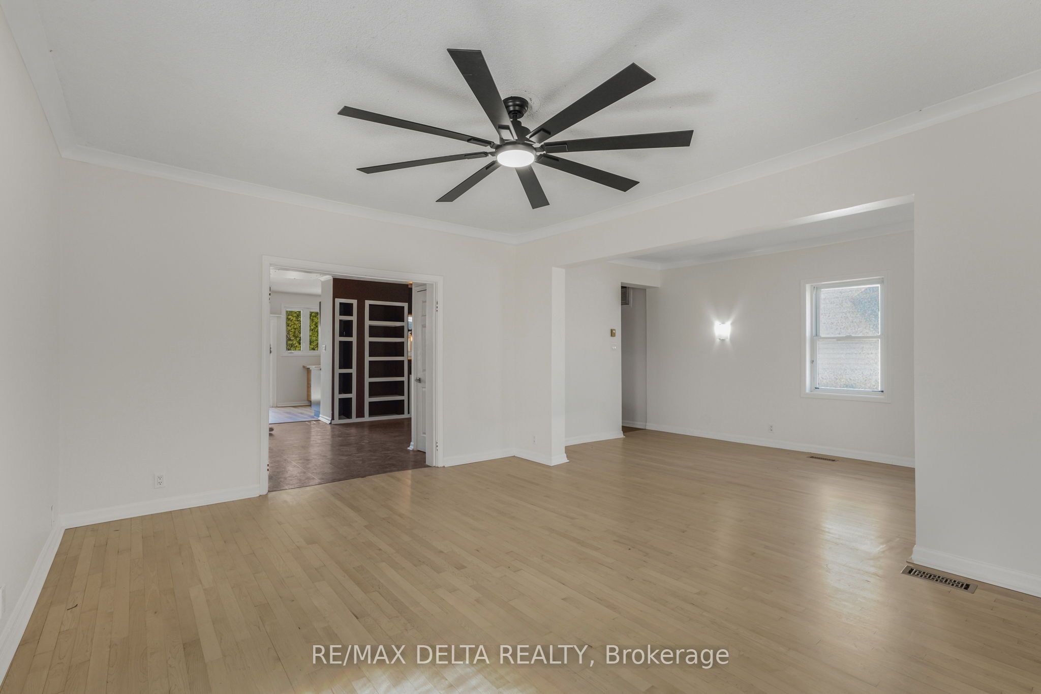 3668 Champlain Street Property Photo 18
