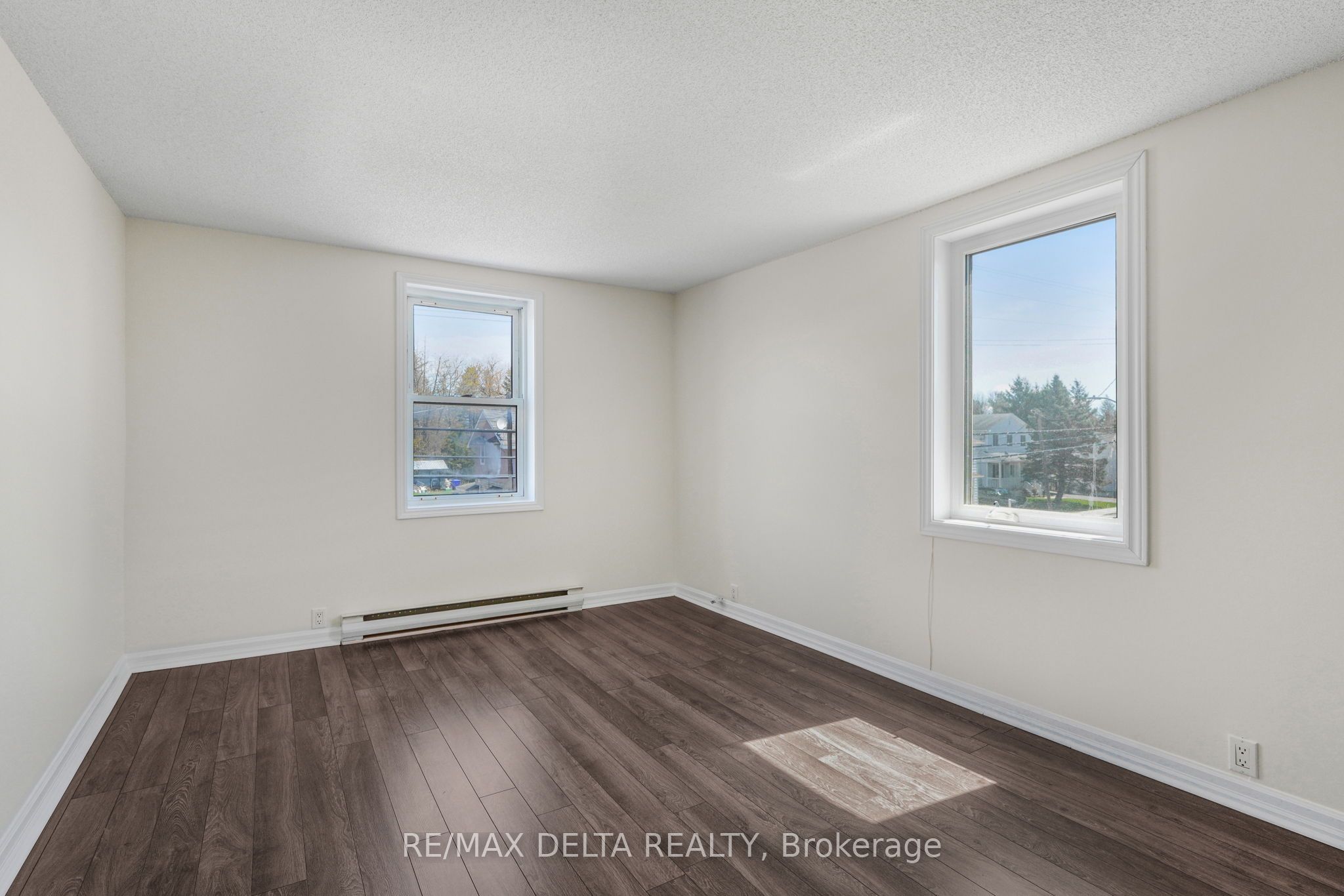 3668 Champlain Street Property Photo 23