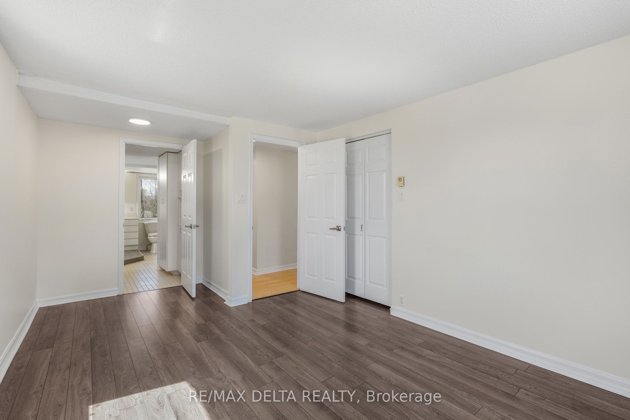 3668 Champlain Street Property Photo 24