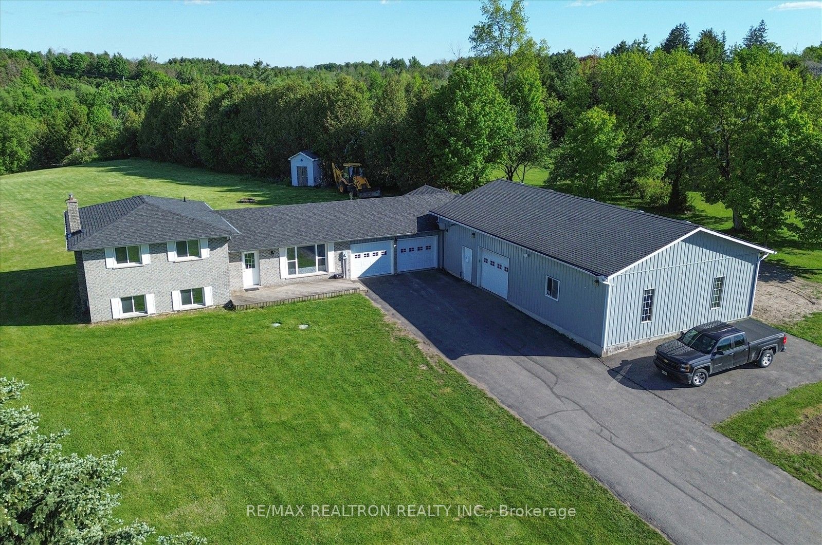 20 Valley View Drive Property Photo 2