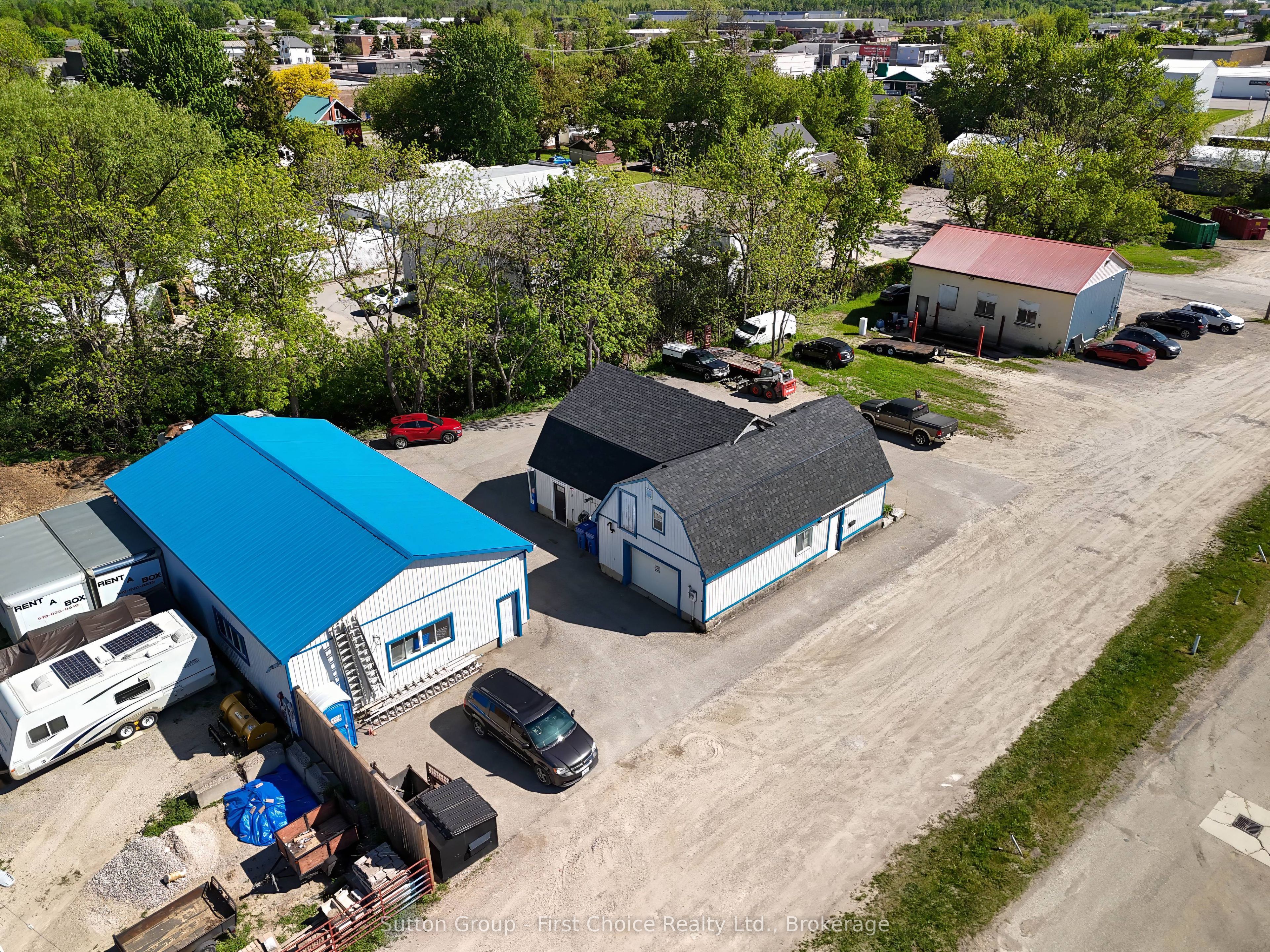 77 Whyte Avenue Property Photo 14