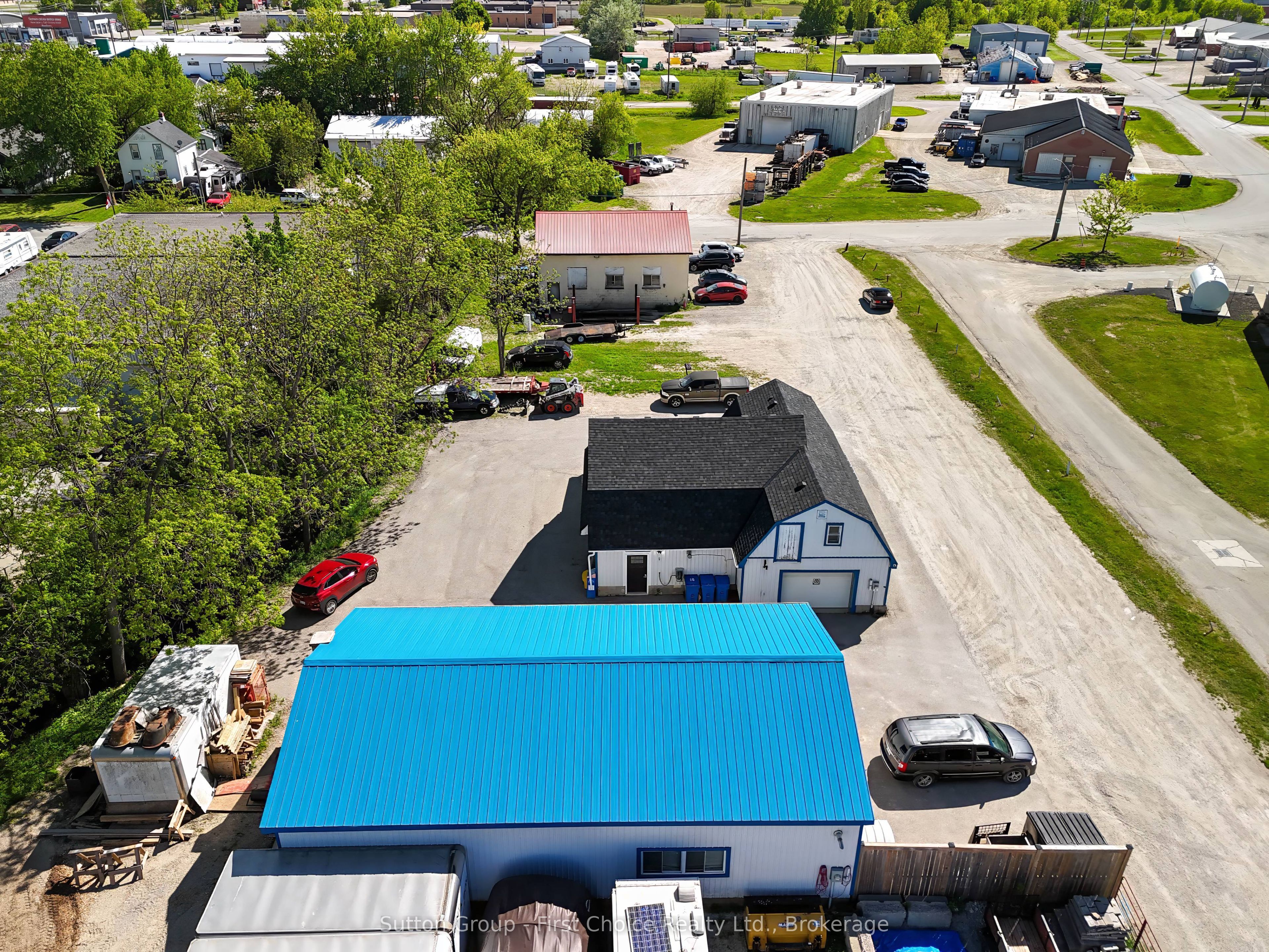77 Whyte Avenue Property Photo 15