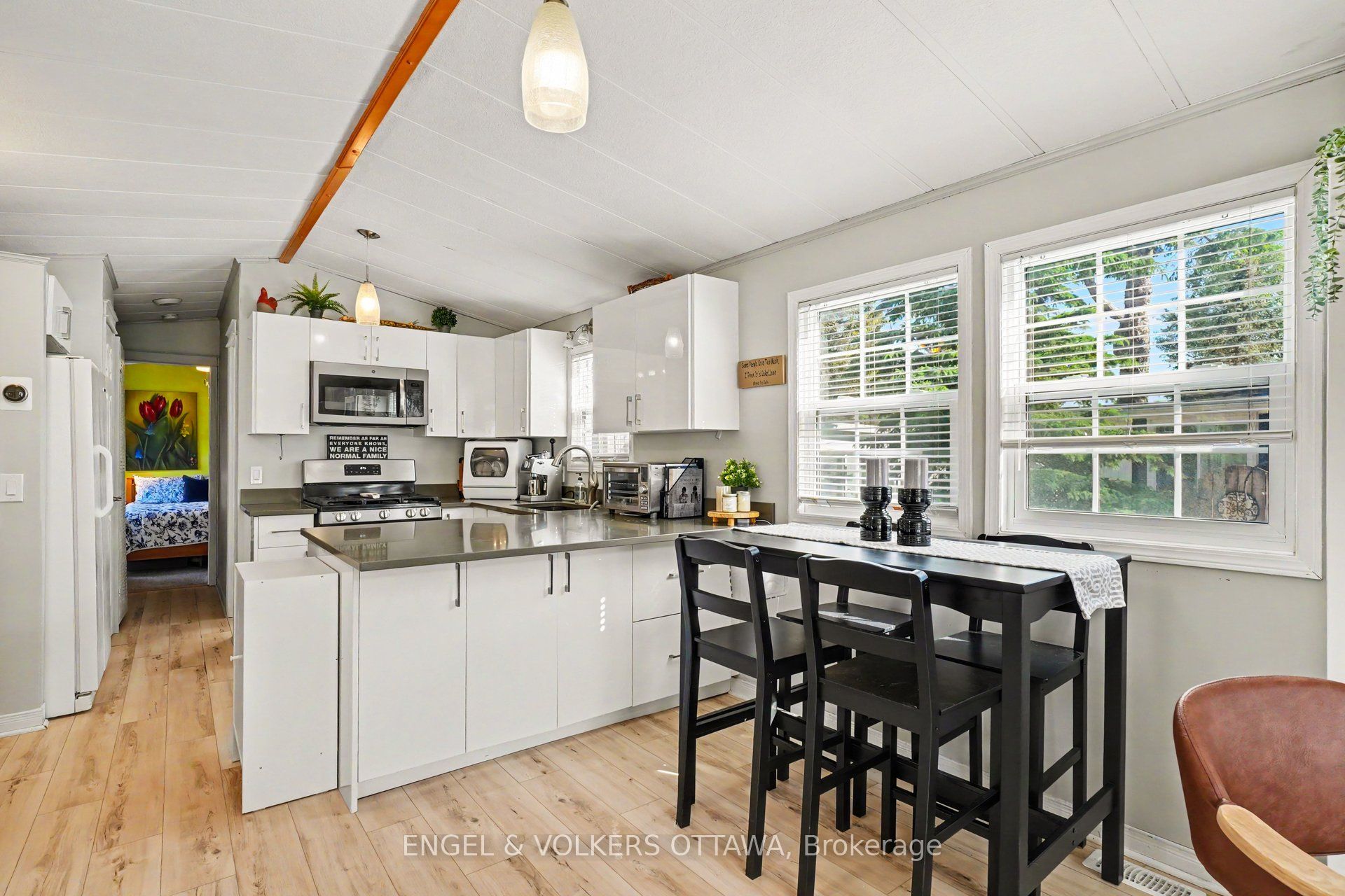 2 Kelly Sand Way Property Photo 10