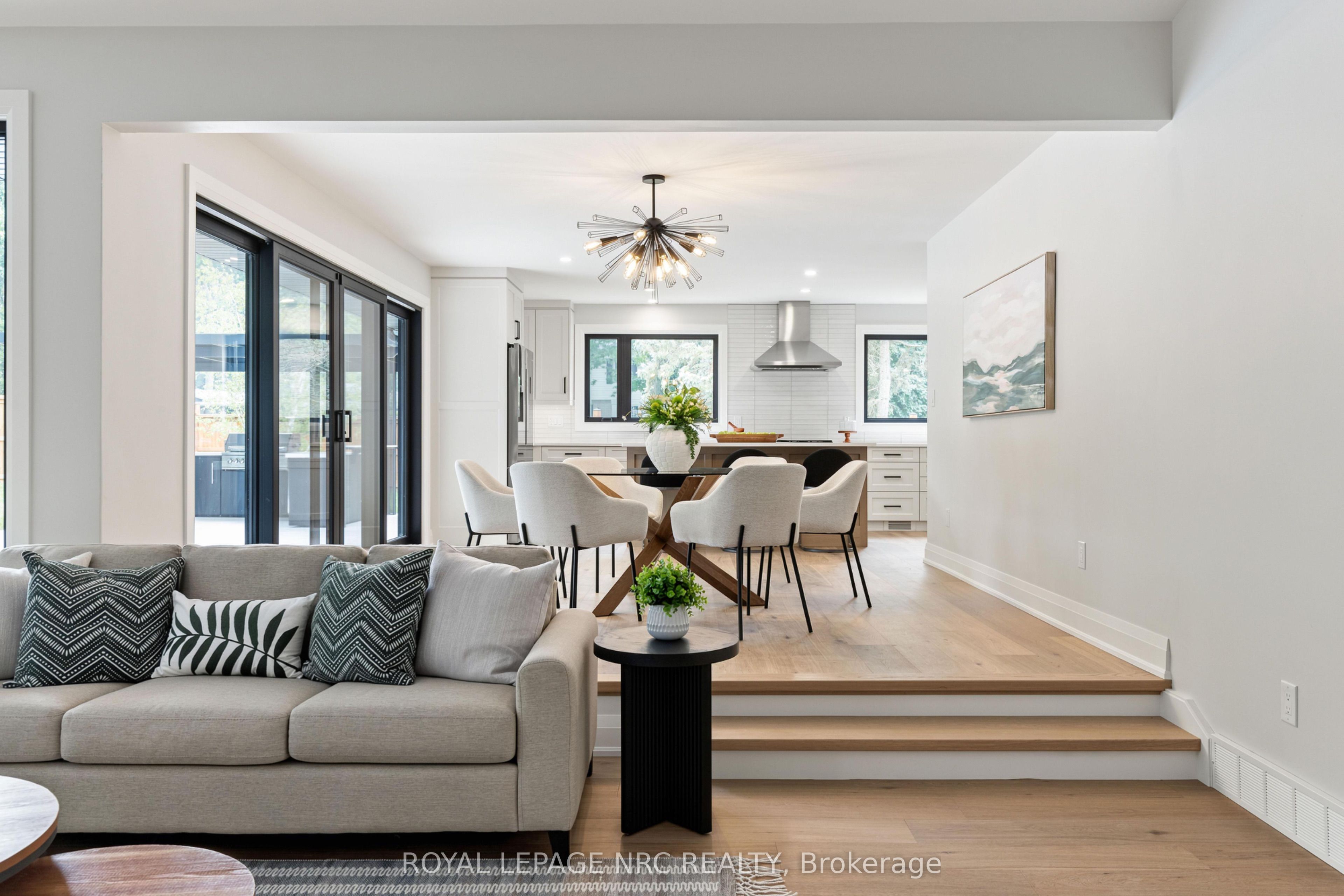 7 Woodington Crescent Property Photo 11
