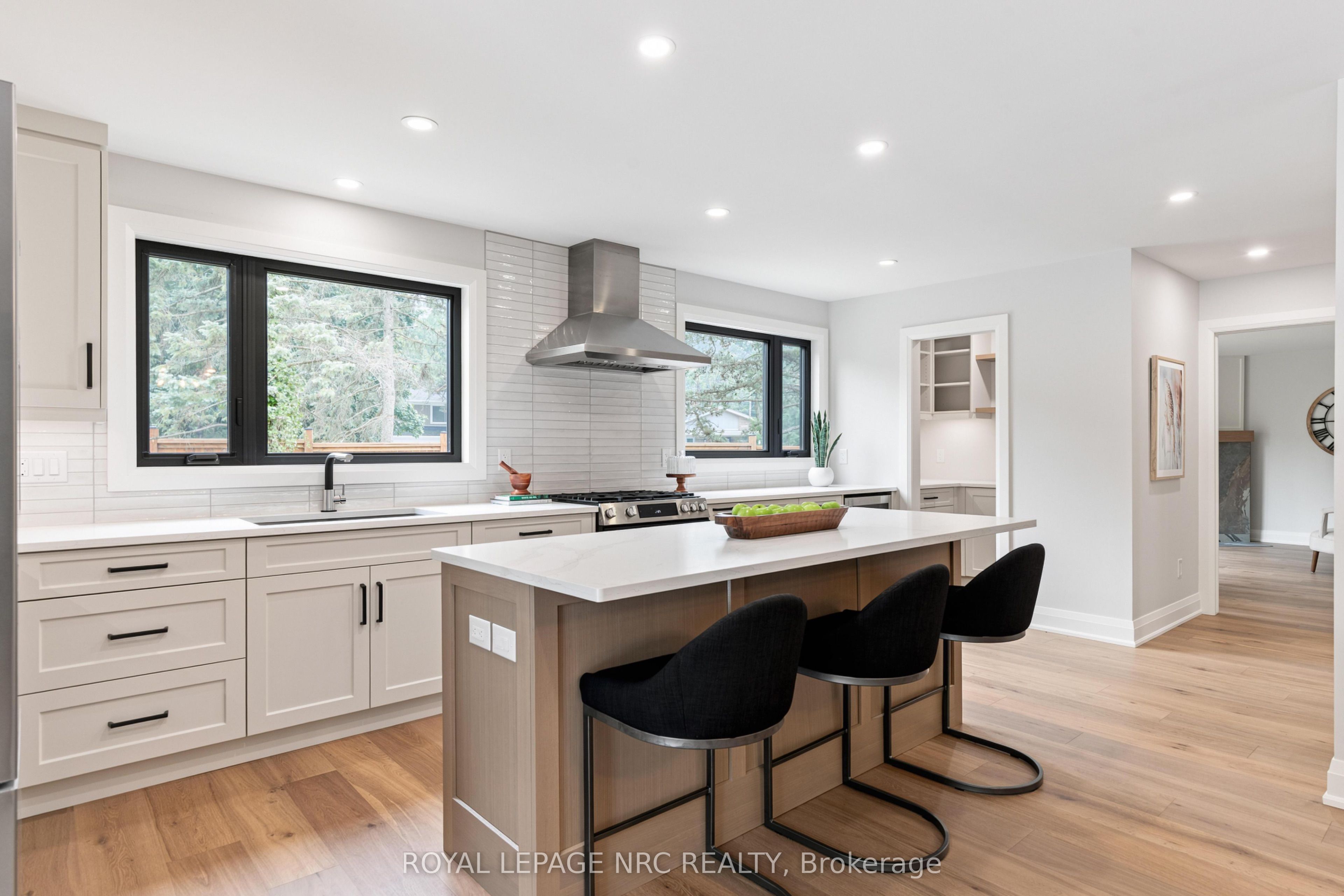 7 Woodington Crescent Property Photo 25