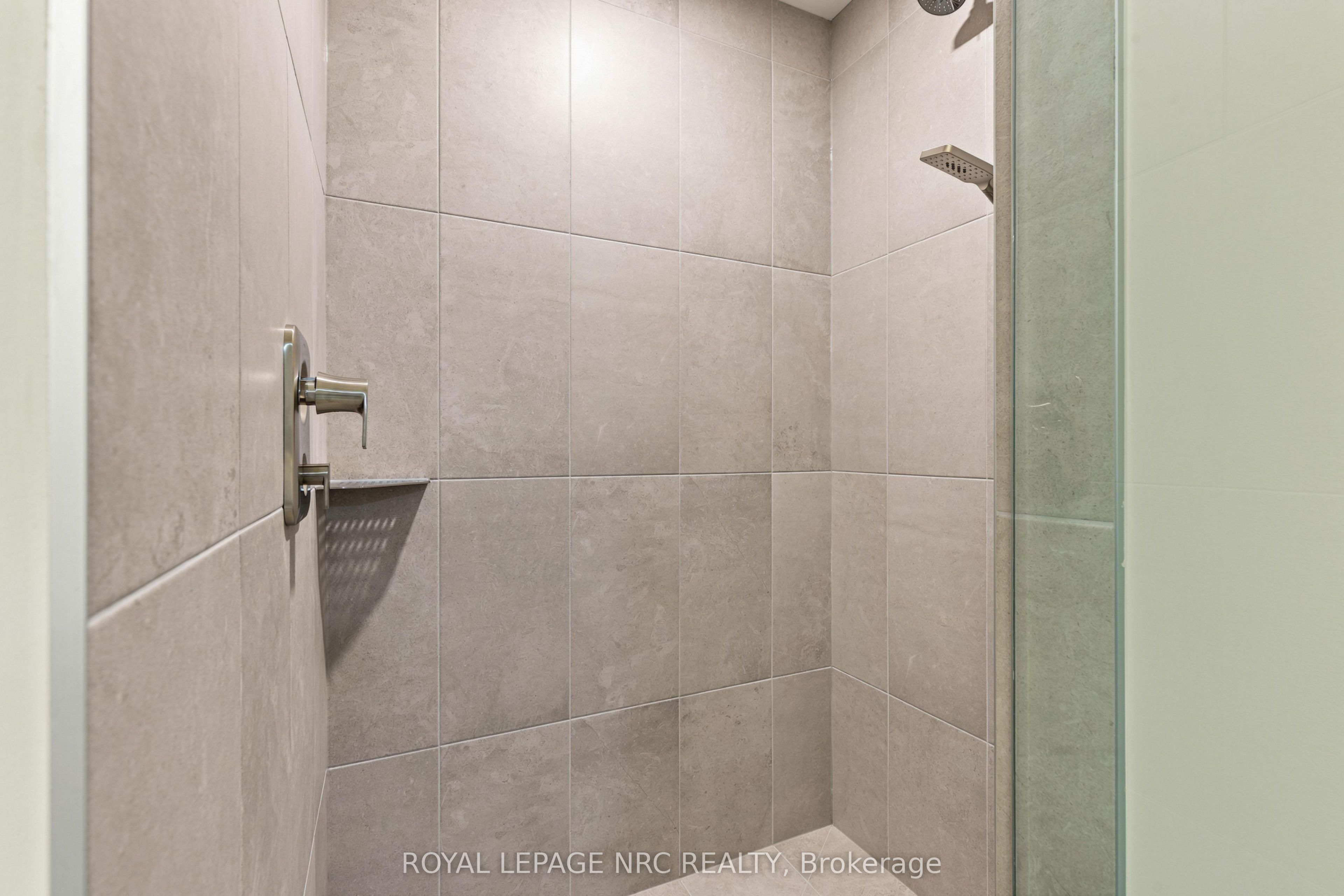 7 Woodington Crescent Property Photo 43