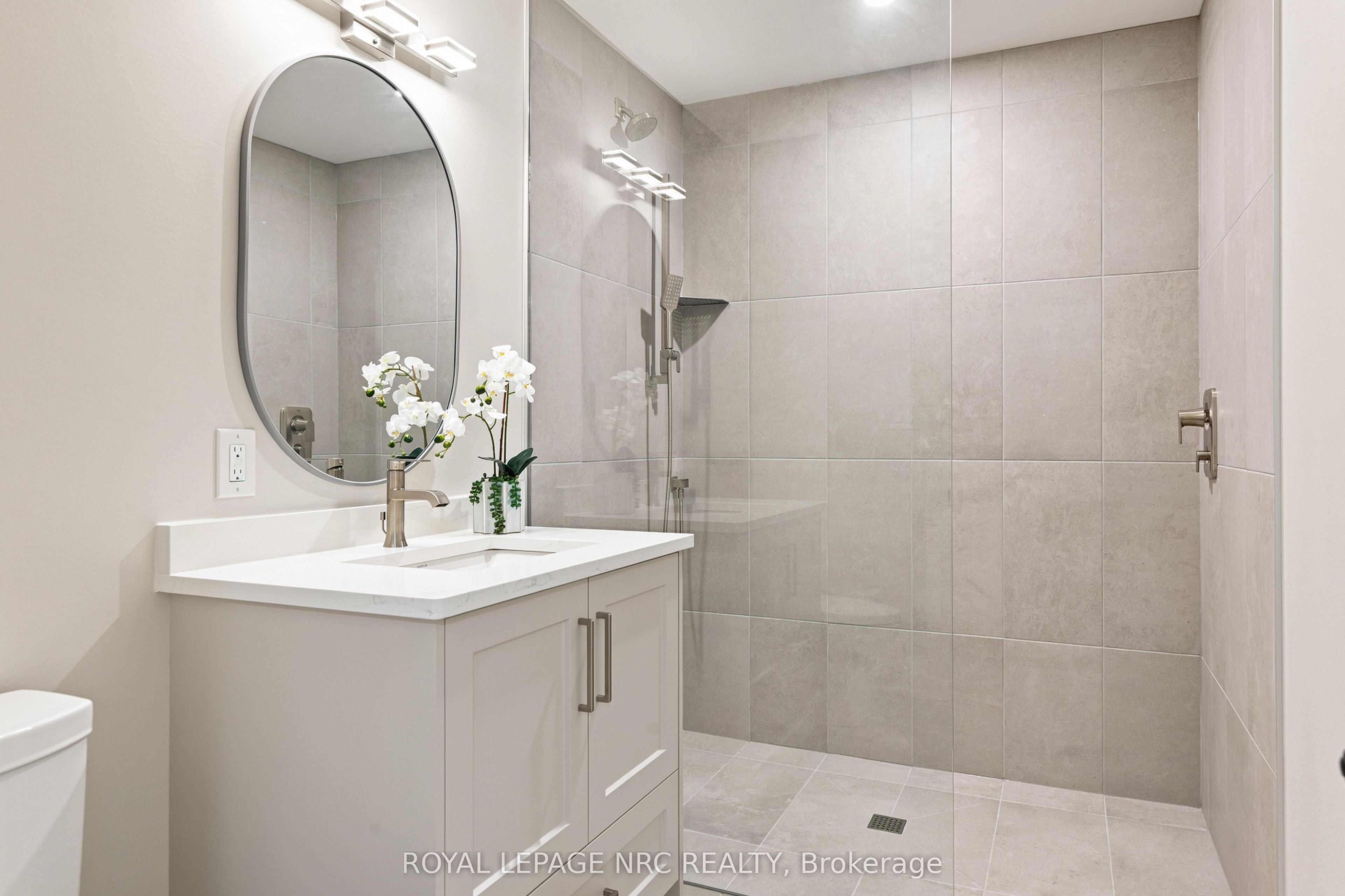 7 Woodington Crescent Property Photo 46