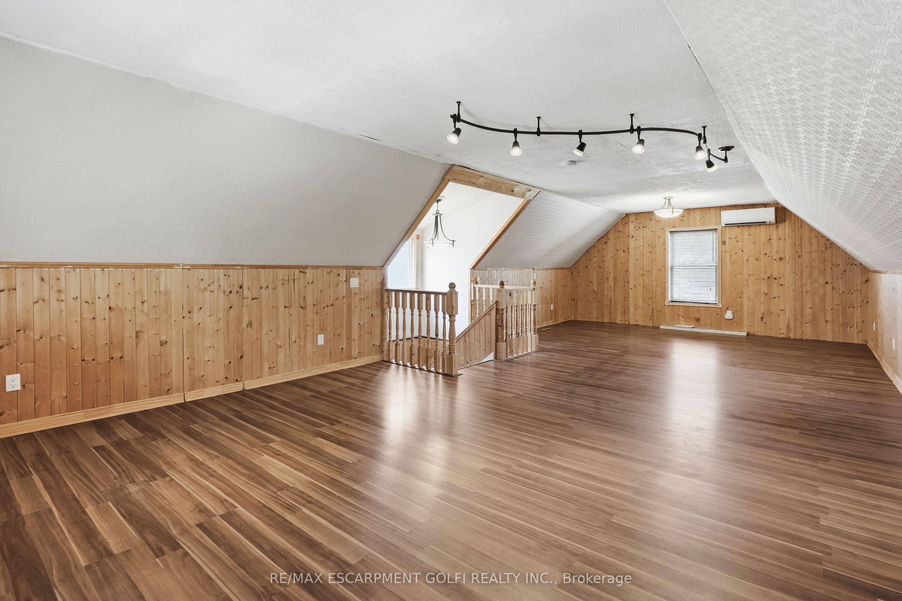 71 Aikman Avenue Property Photo 17