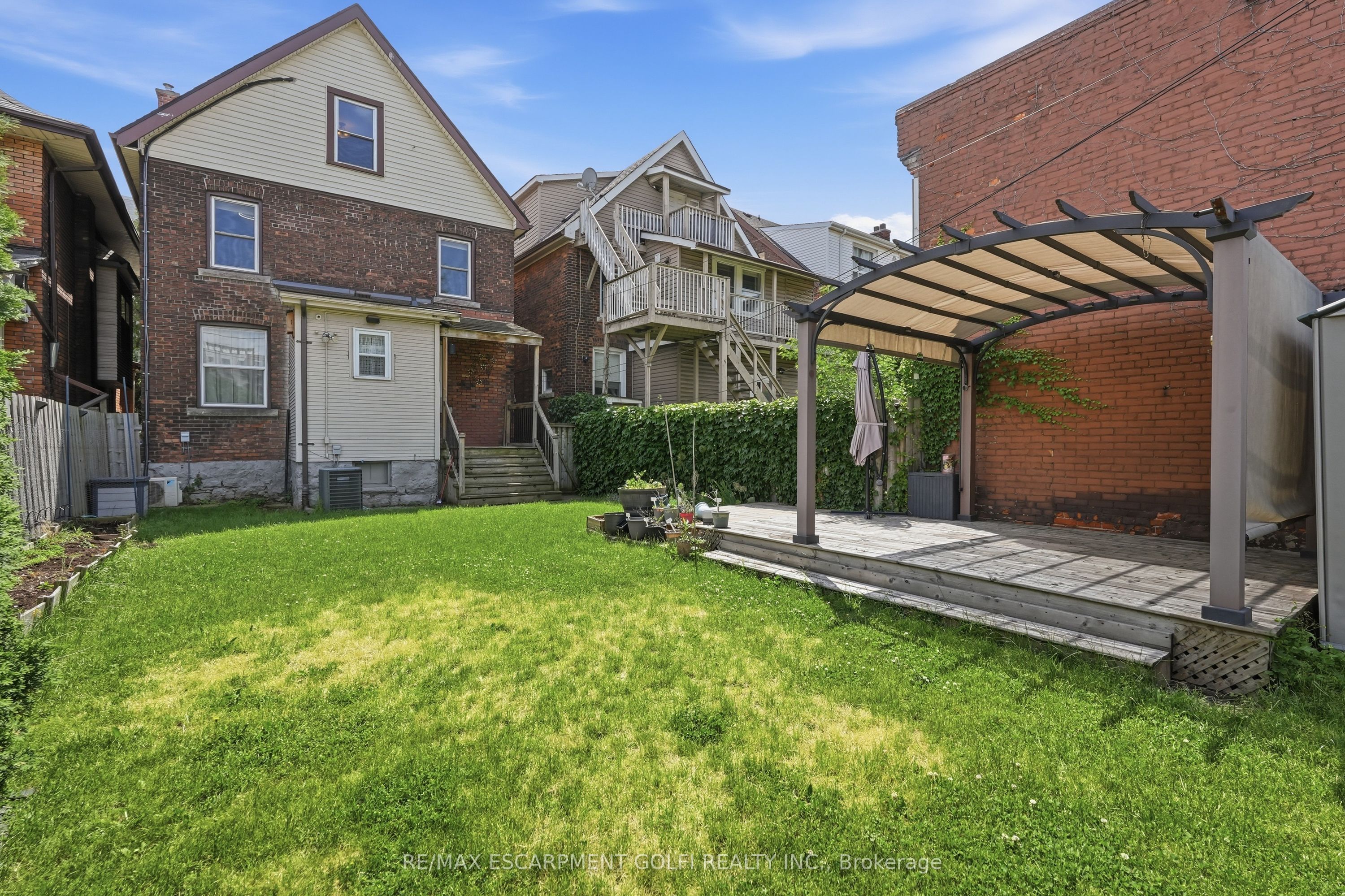 71 Aikman Avenue Property Photo 19